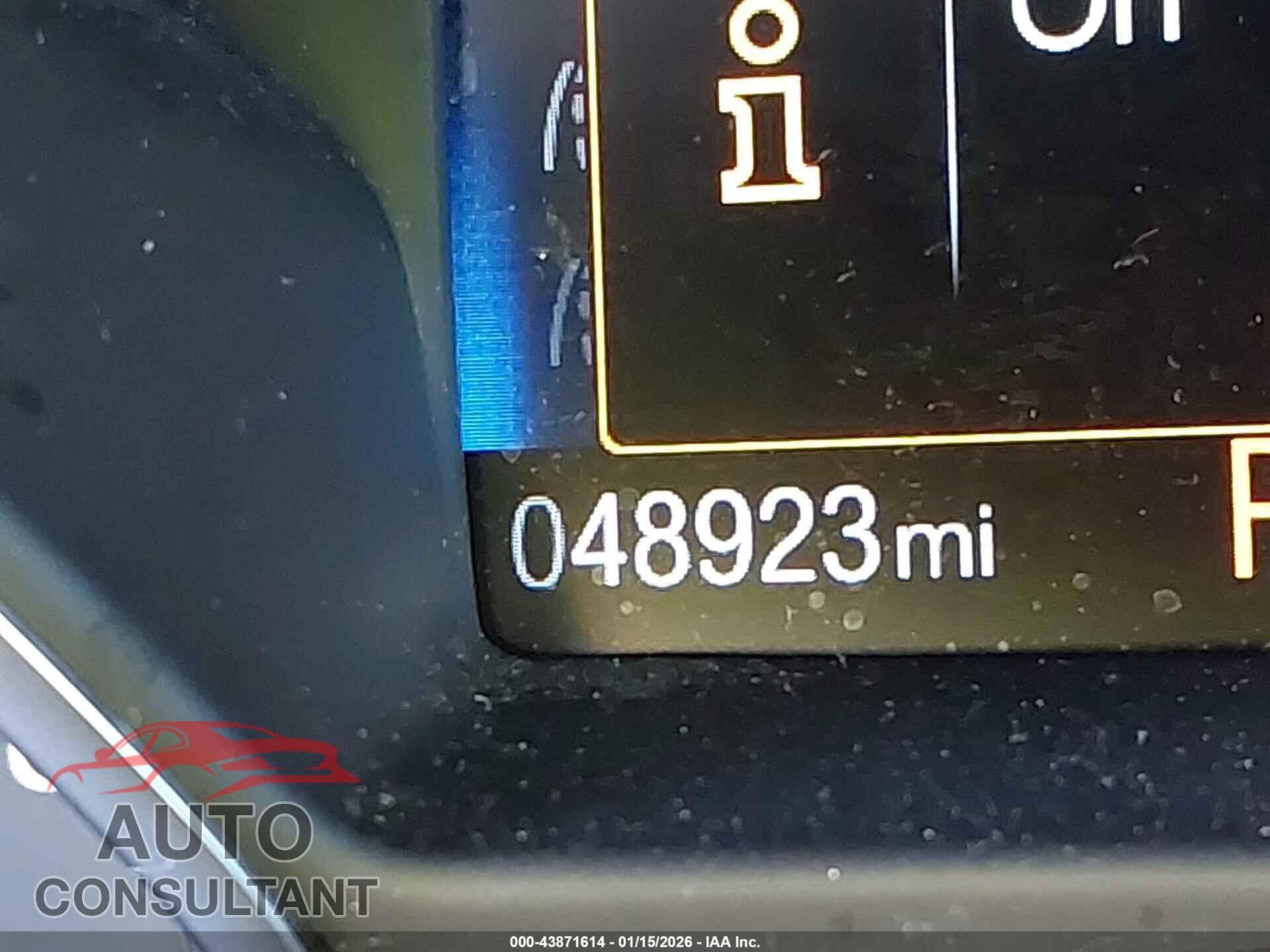 FORD FOCUS 2018 - 1FADP3FE2JL210526