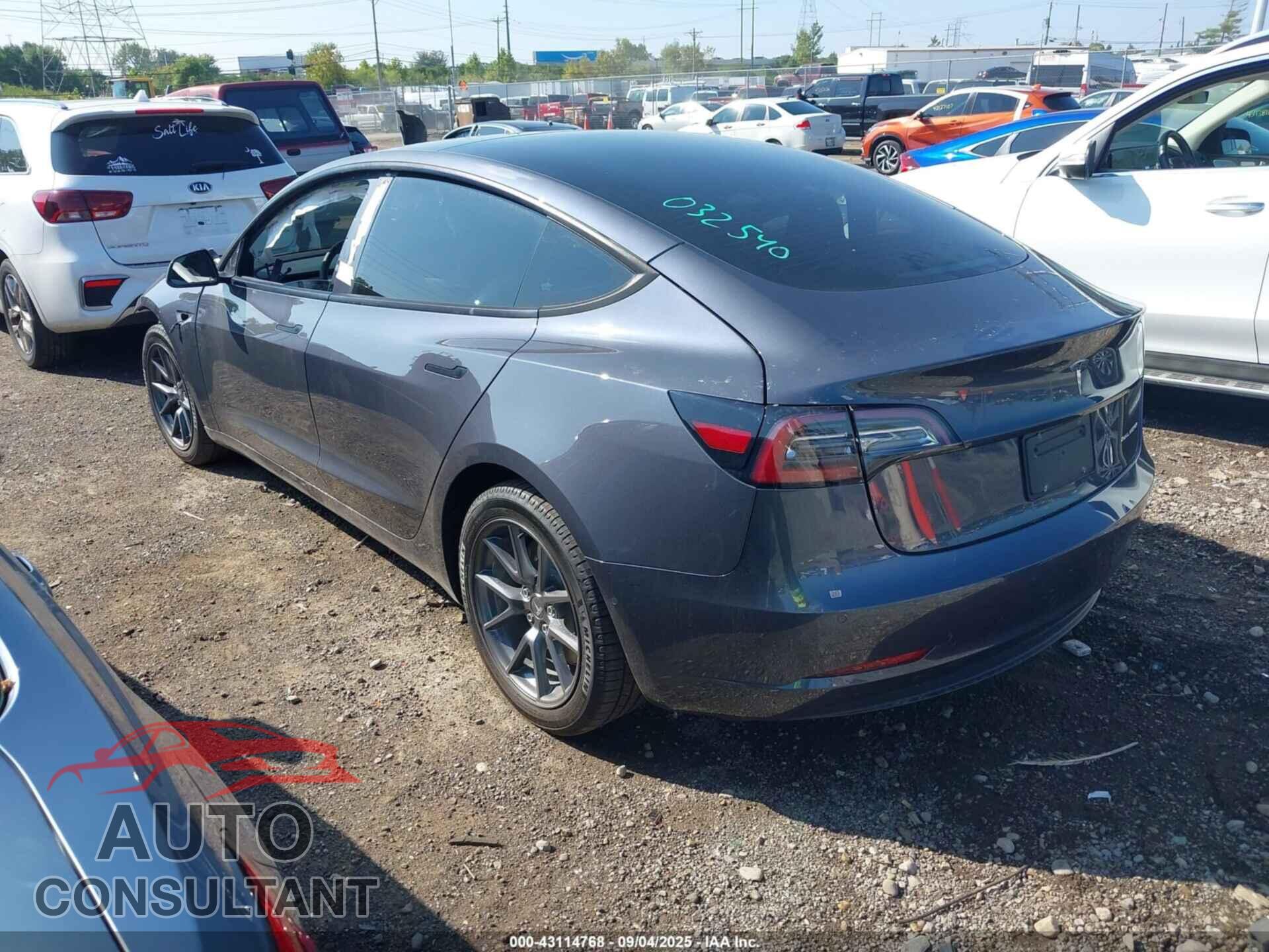 TESLA MODEL 3 2021 - 5YJ3E1EB6MF032540