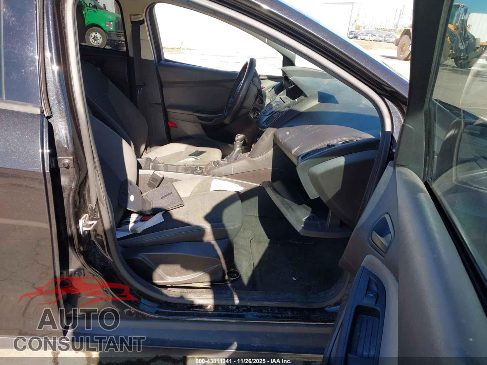 FORD FOCUS 2012 - 1FAHP3E20CL435782