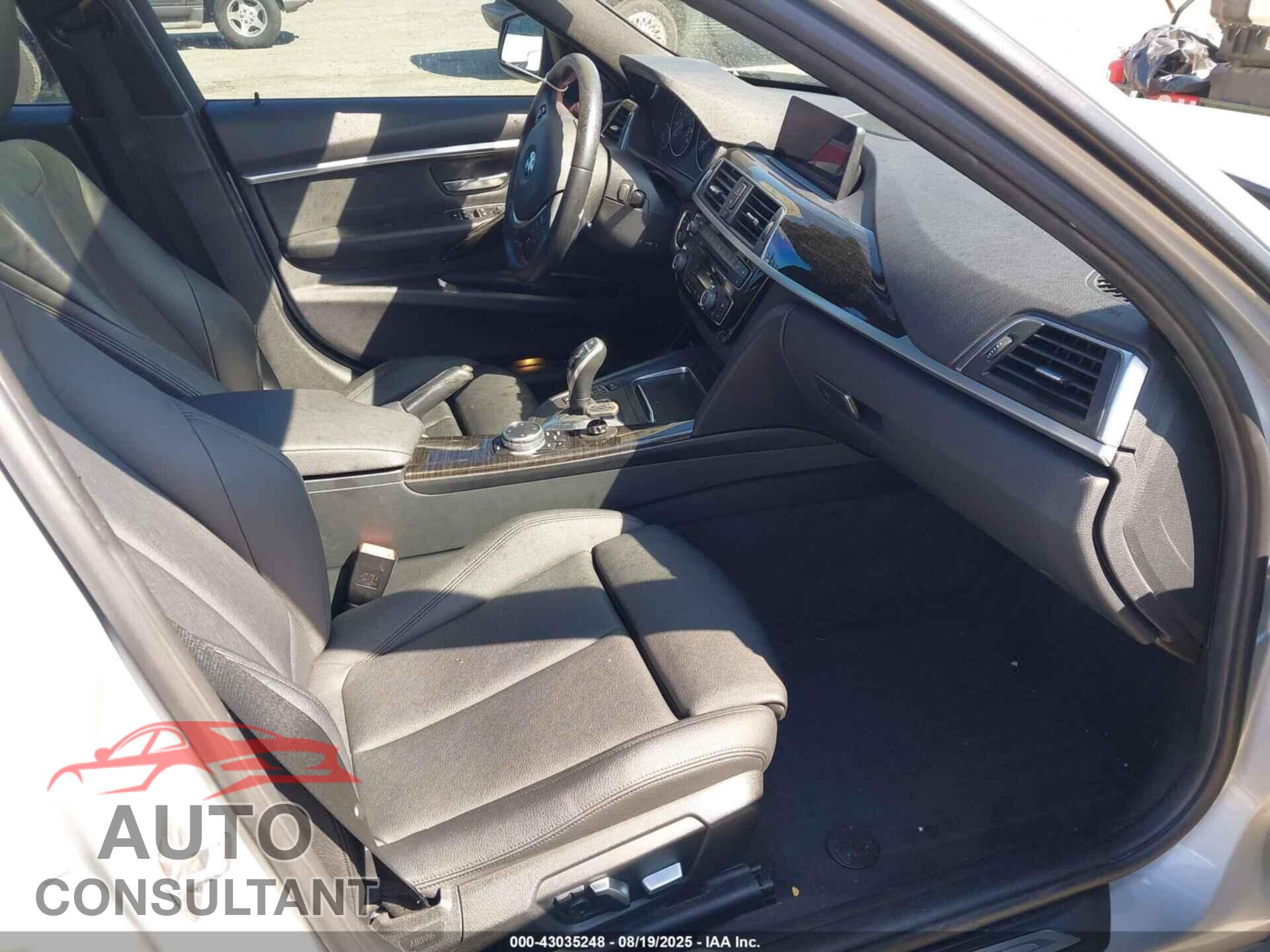 BMW 328I 2016 - WBA8E3G53GNU04833