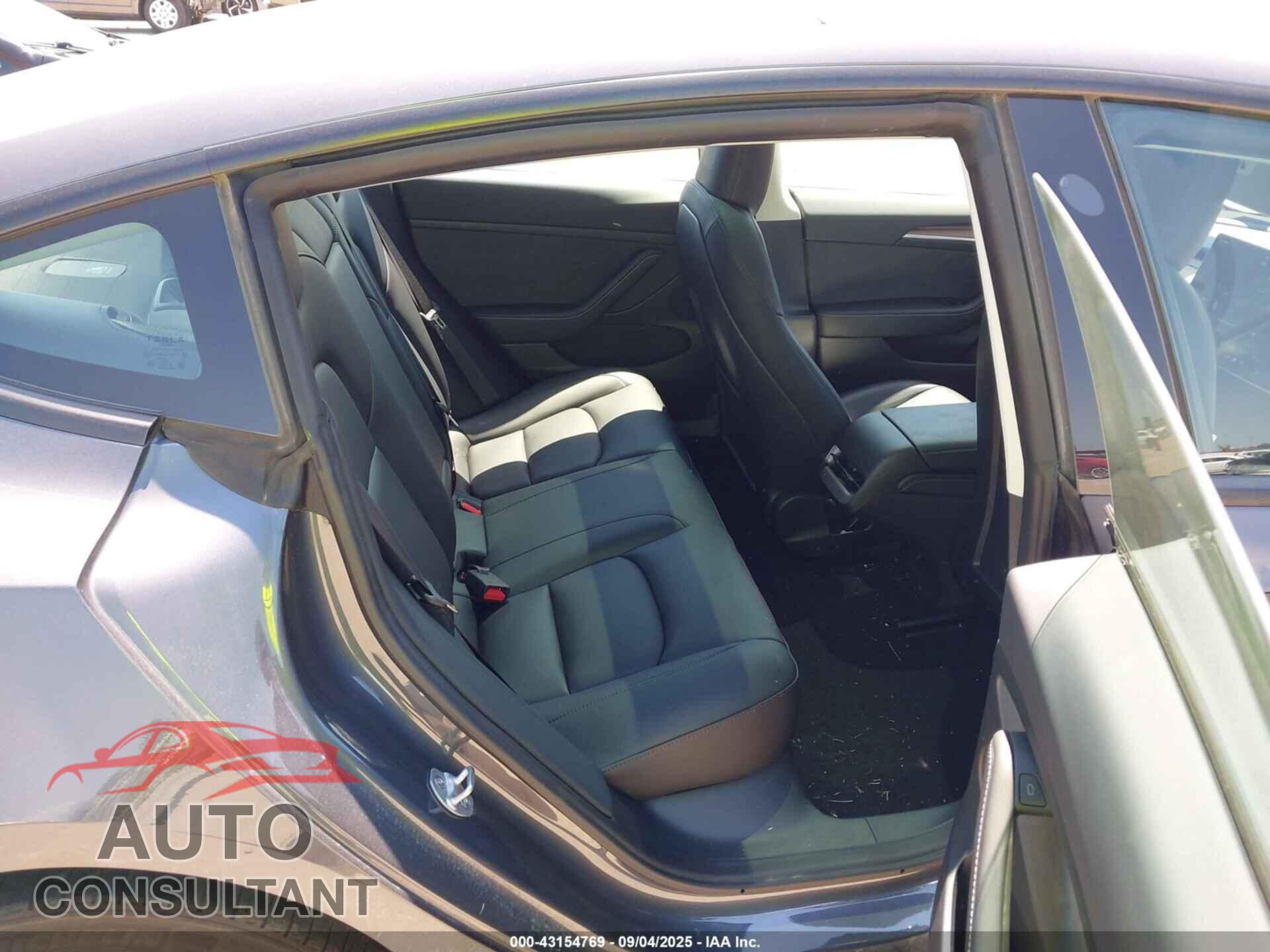 TESLA MODEL 3 2023 - 5YJ3E1EAXPF649144