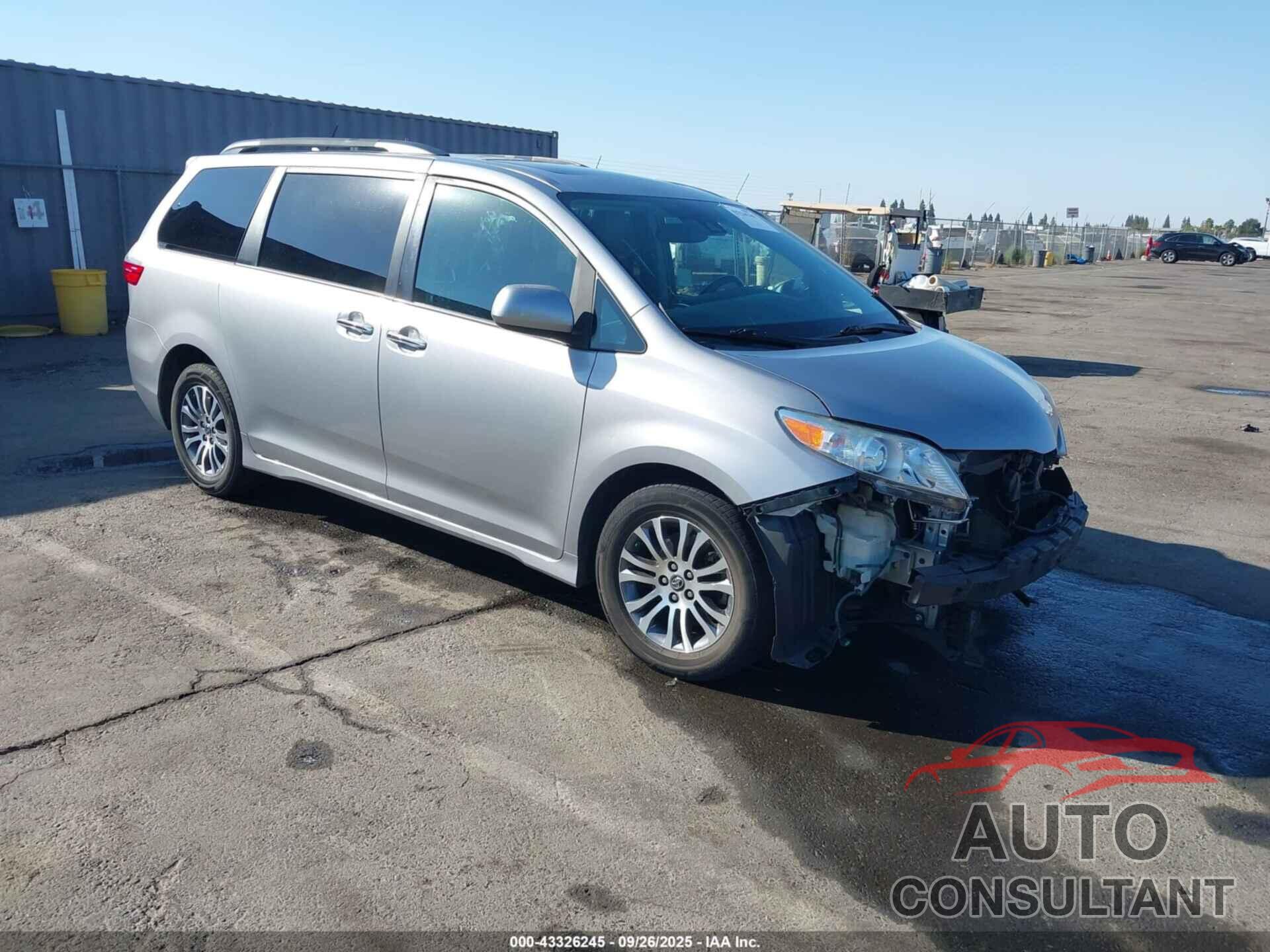 TOYOTA SIENNA 2018 - 5TDYZ3DC7JS948201