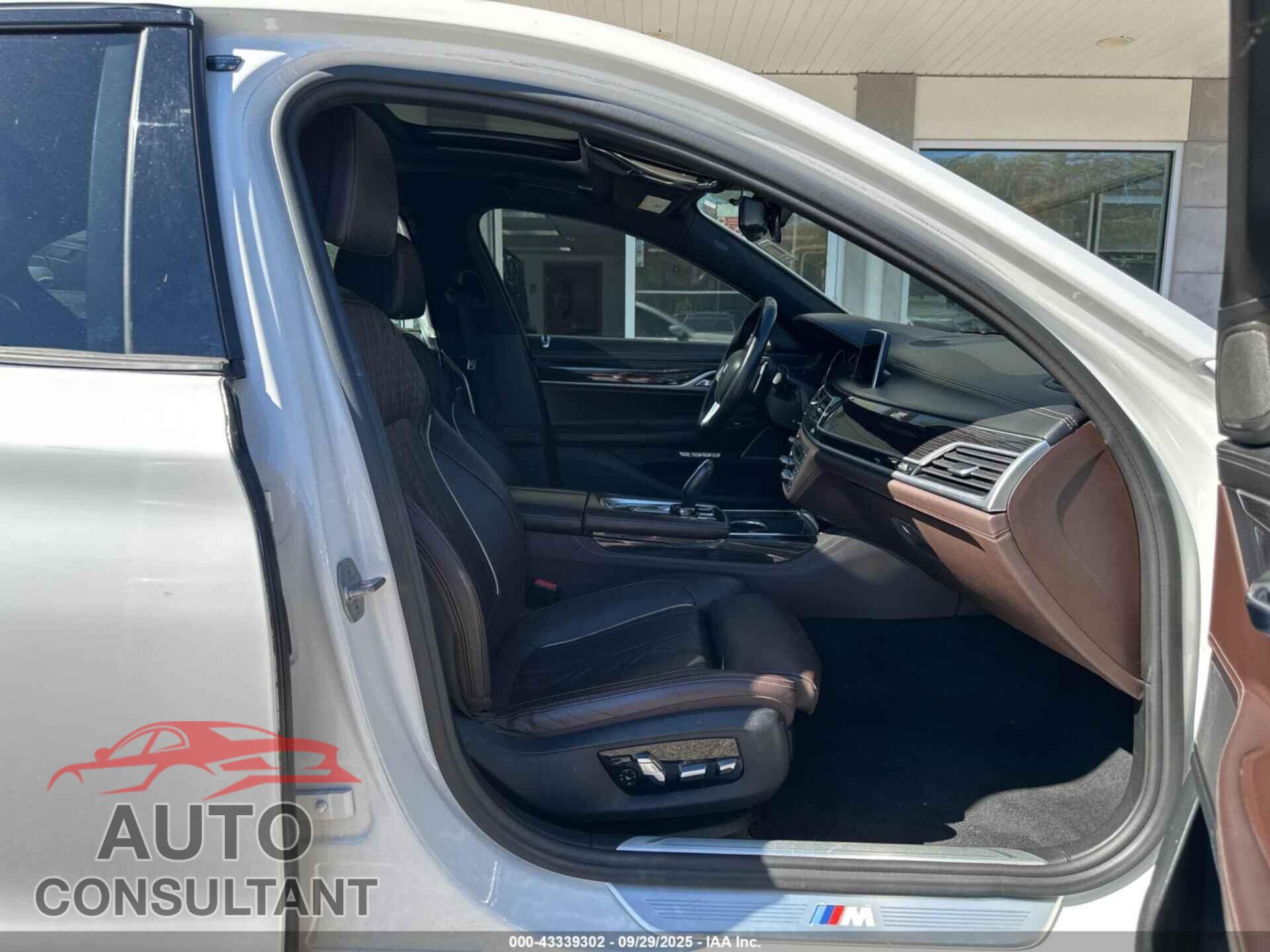 BMW 740E 2018 - WBA7J2C53JG938174