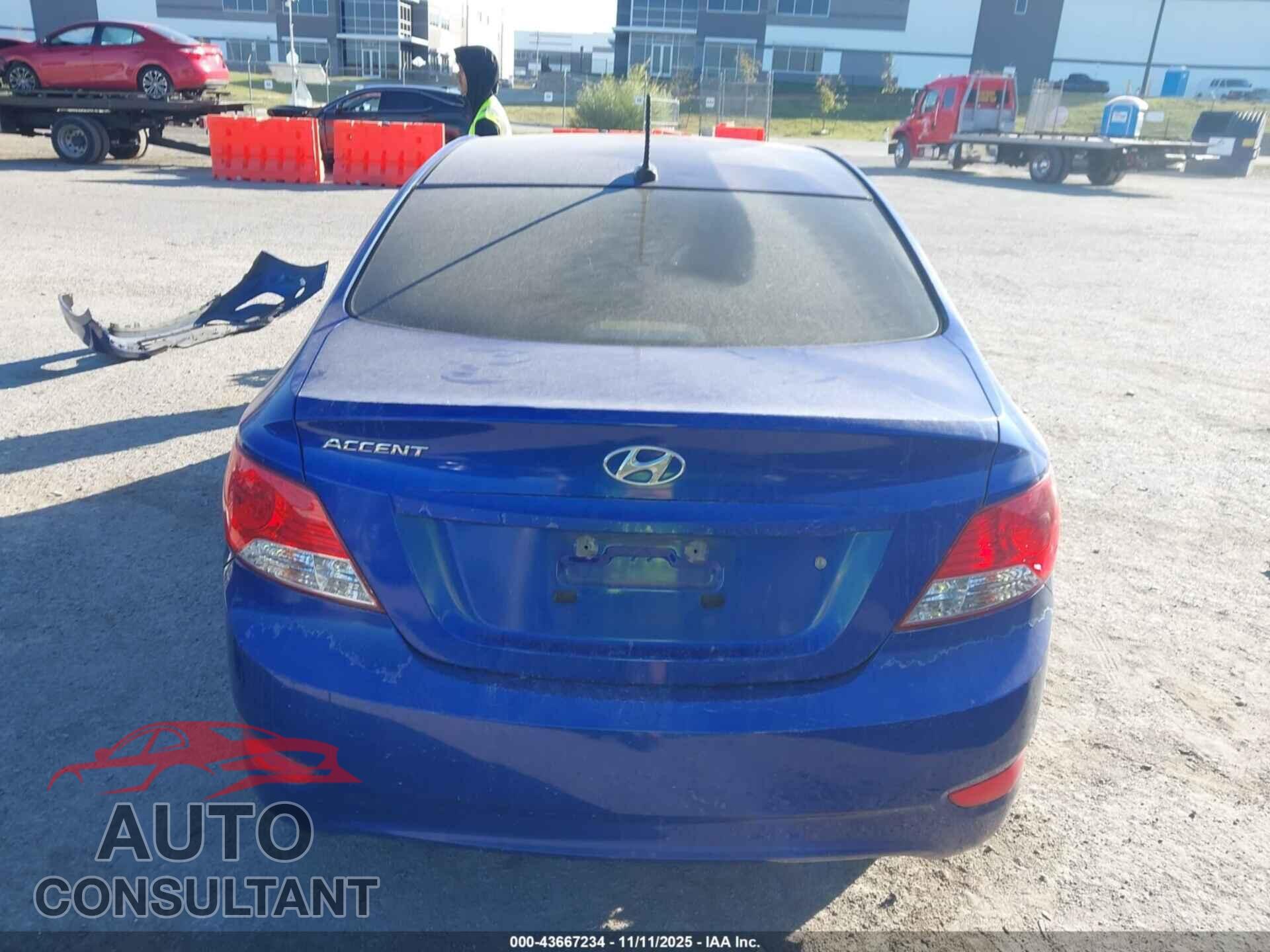 HYUNDAI ACCENT 2013 - KMHCU4AE3DU463473
