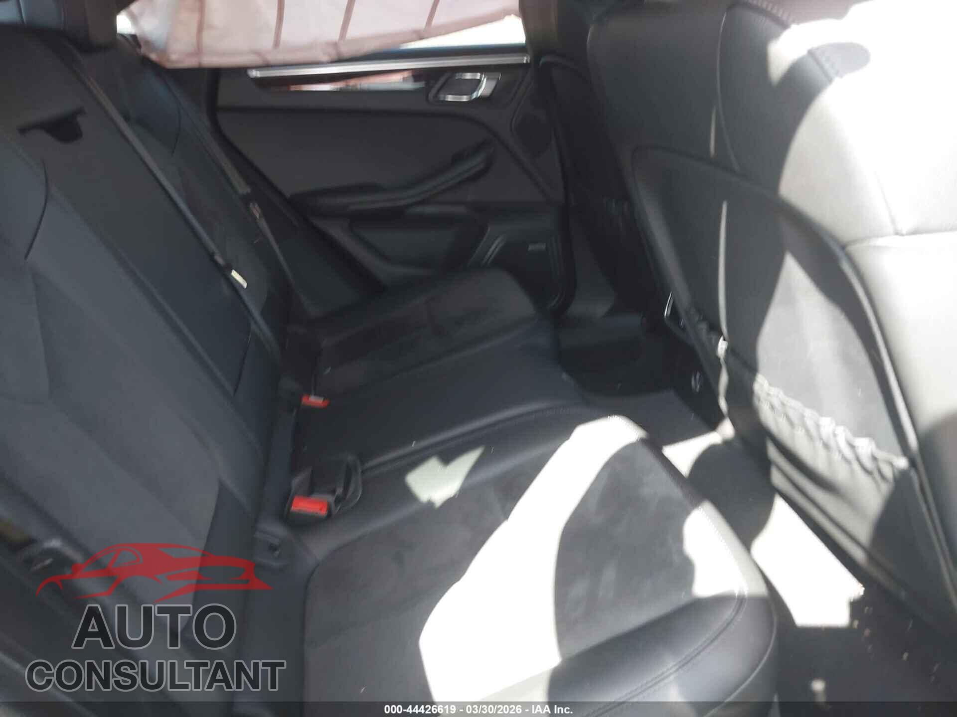 PORSCHE MACAN 2017 - WP1AA2A50HLB07484