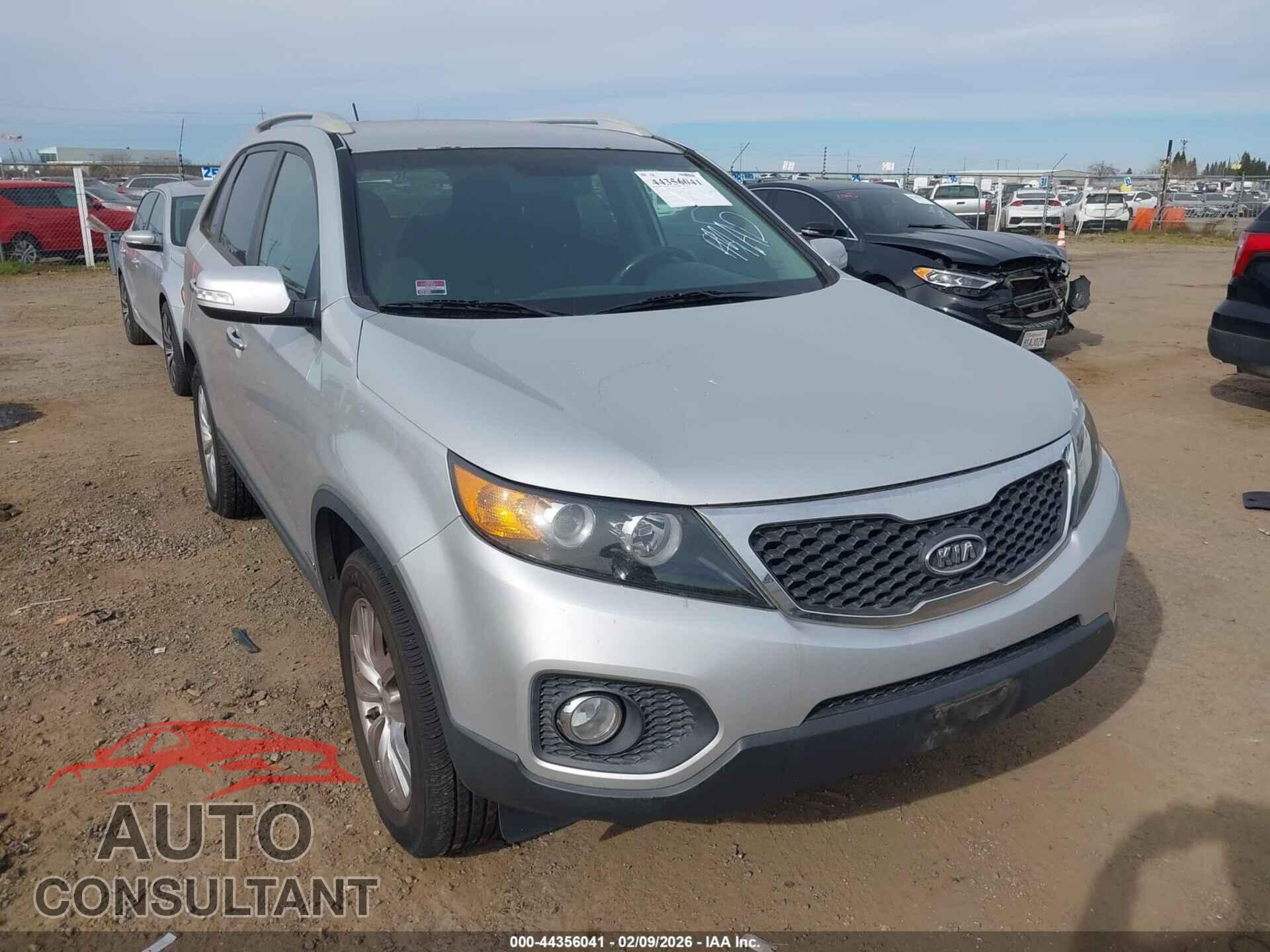 KIA SORENTO 2011 - 5XYKTDA21BG173790