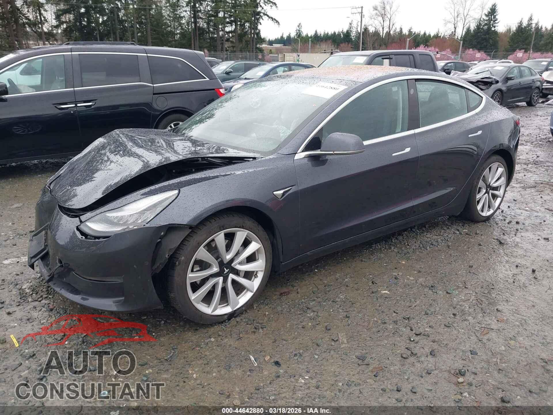TESLA MODEL 3 2018 - 5YJ3E1EB4JF068576
