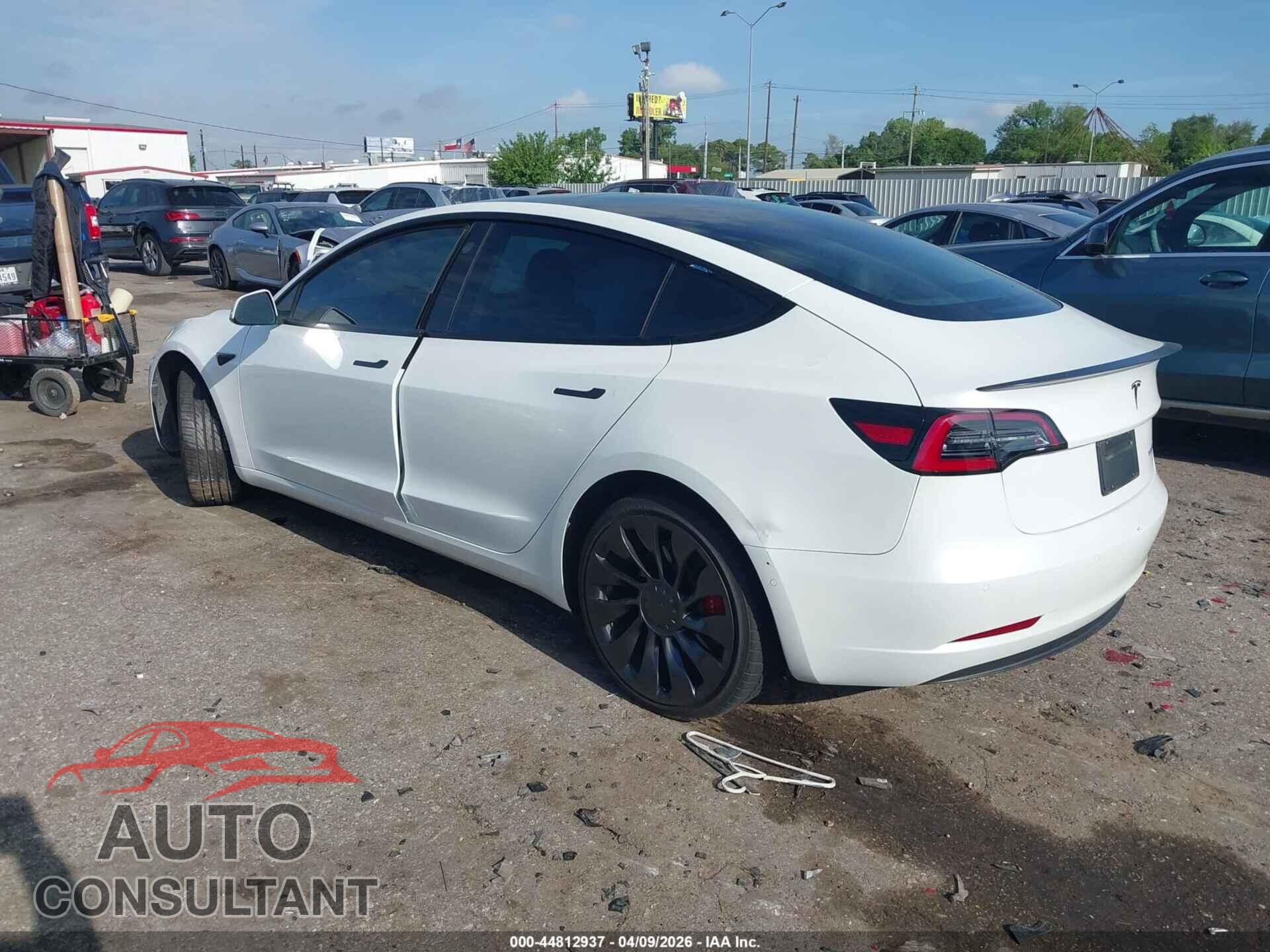 TESLA MODEL 3 2022 - 5YJ3E1EC2NF164589