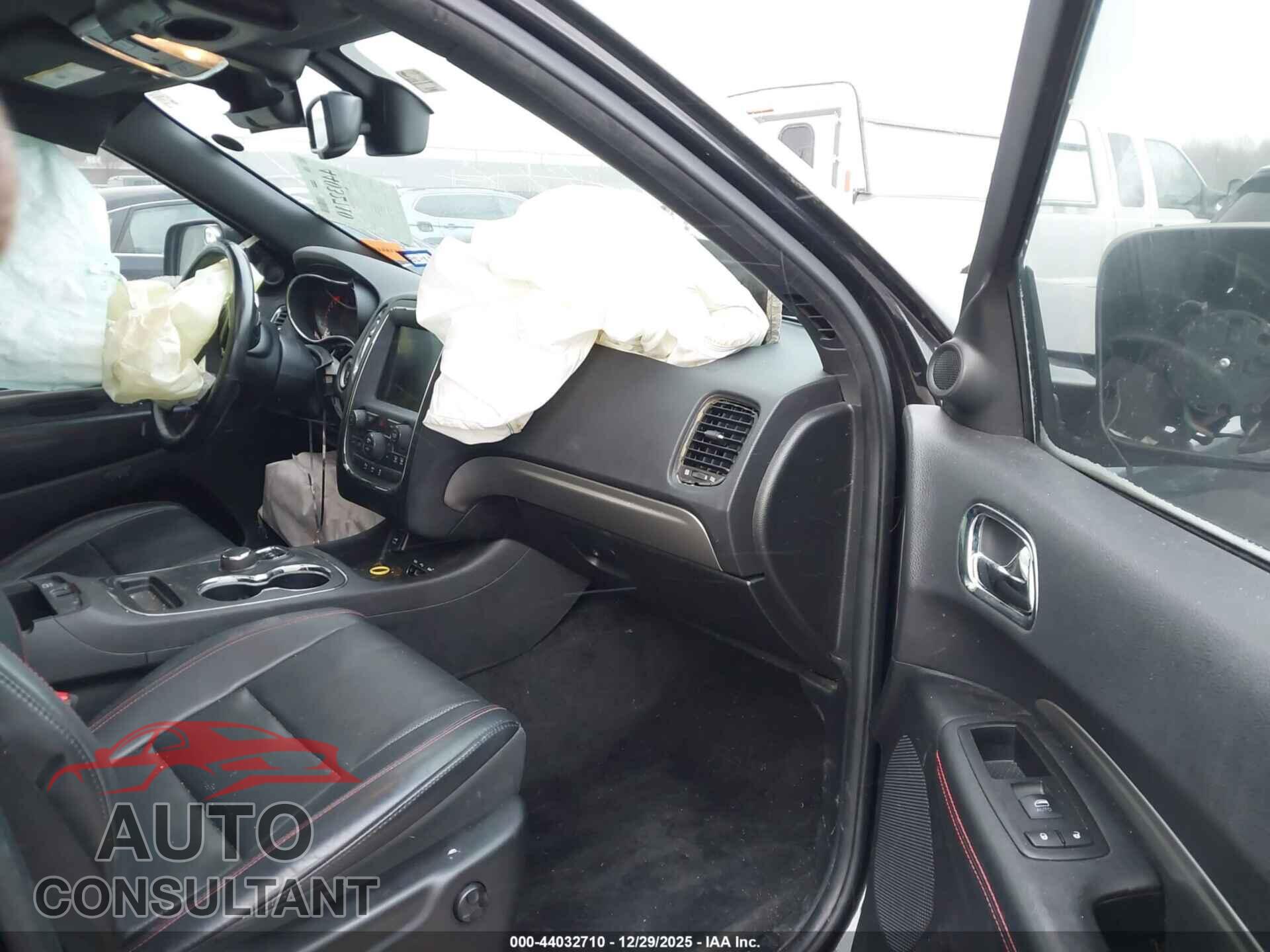 DODGE DURANGO 2015 - 1C4SDHCT1FC709318