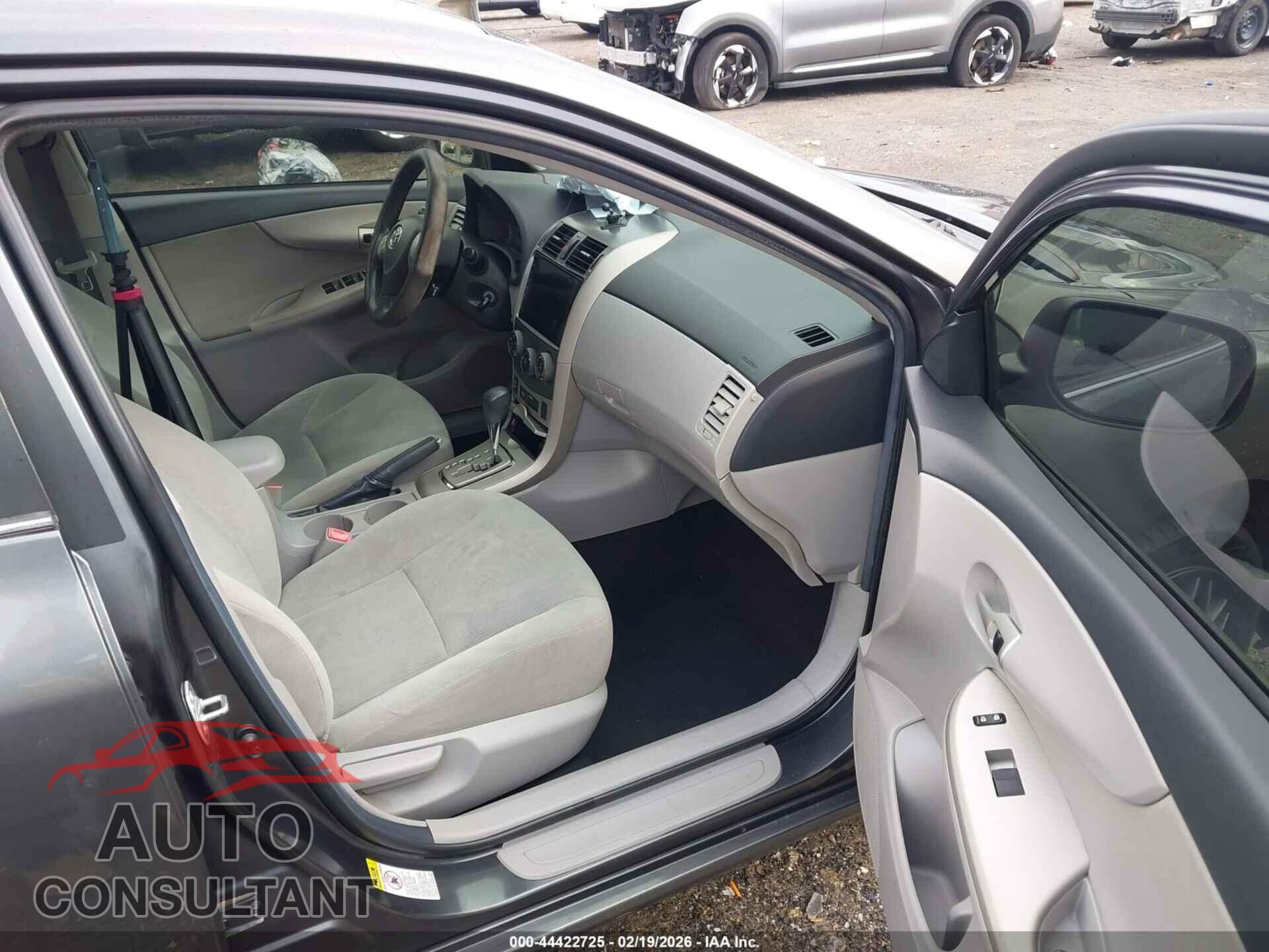 TOYOTA COROLLA 2013 - 2T1BU4EEXDC975500