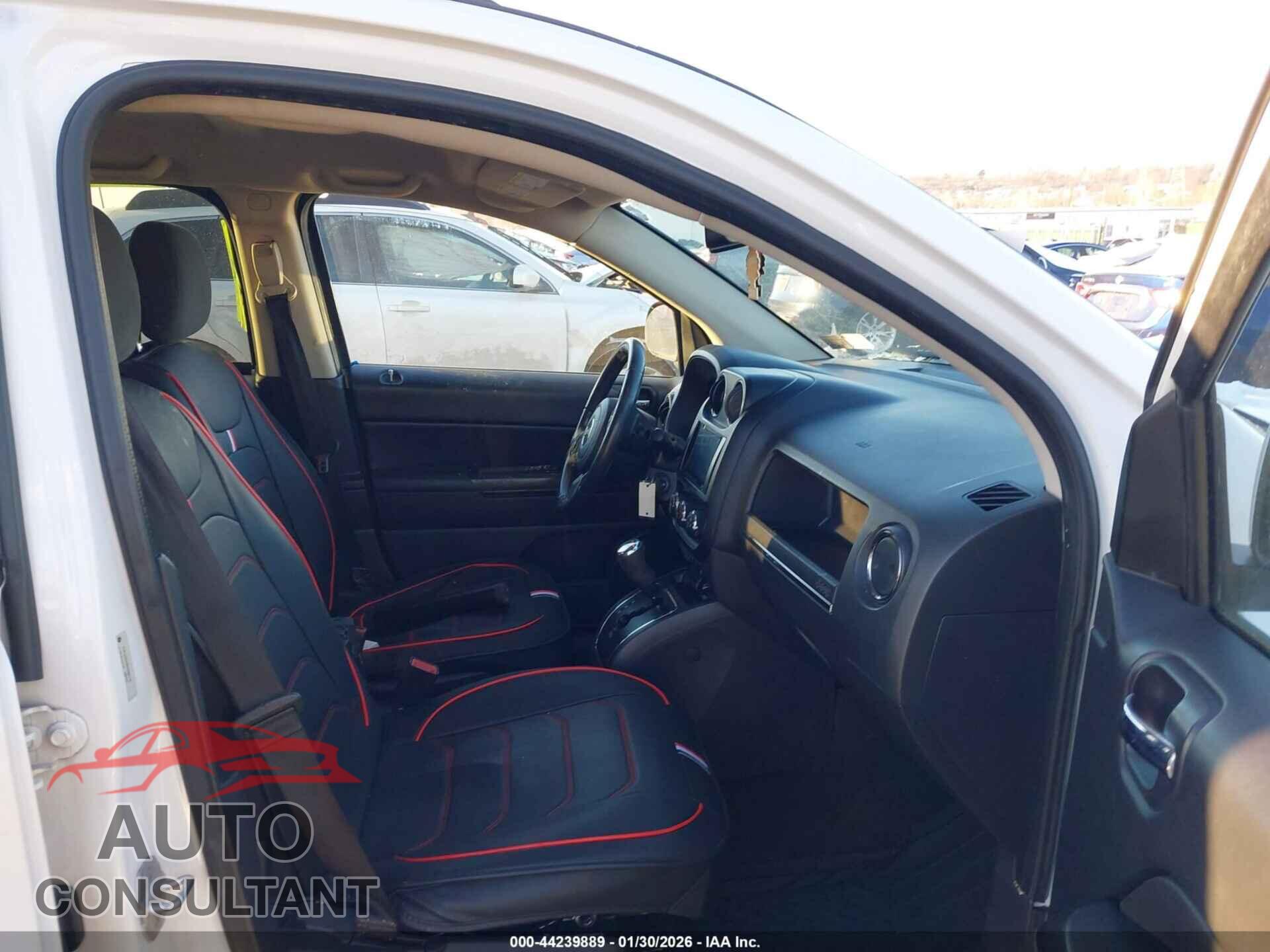 JEEP COMPASS 2013 - 1C4NJCEA0DD208416