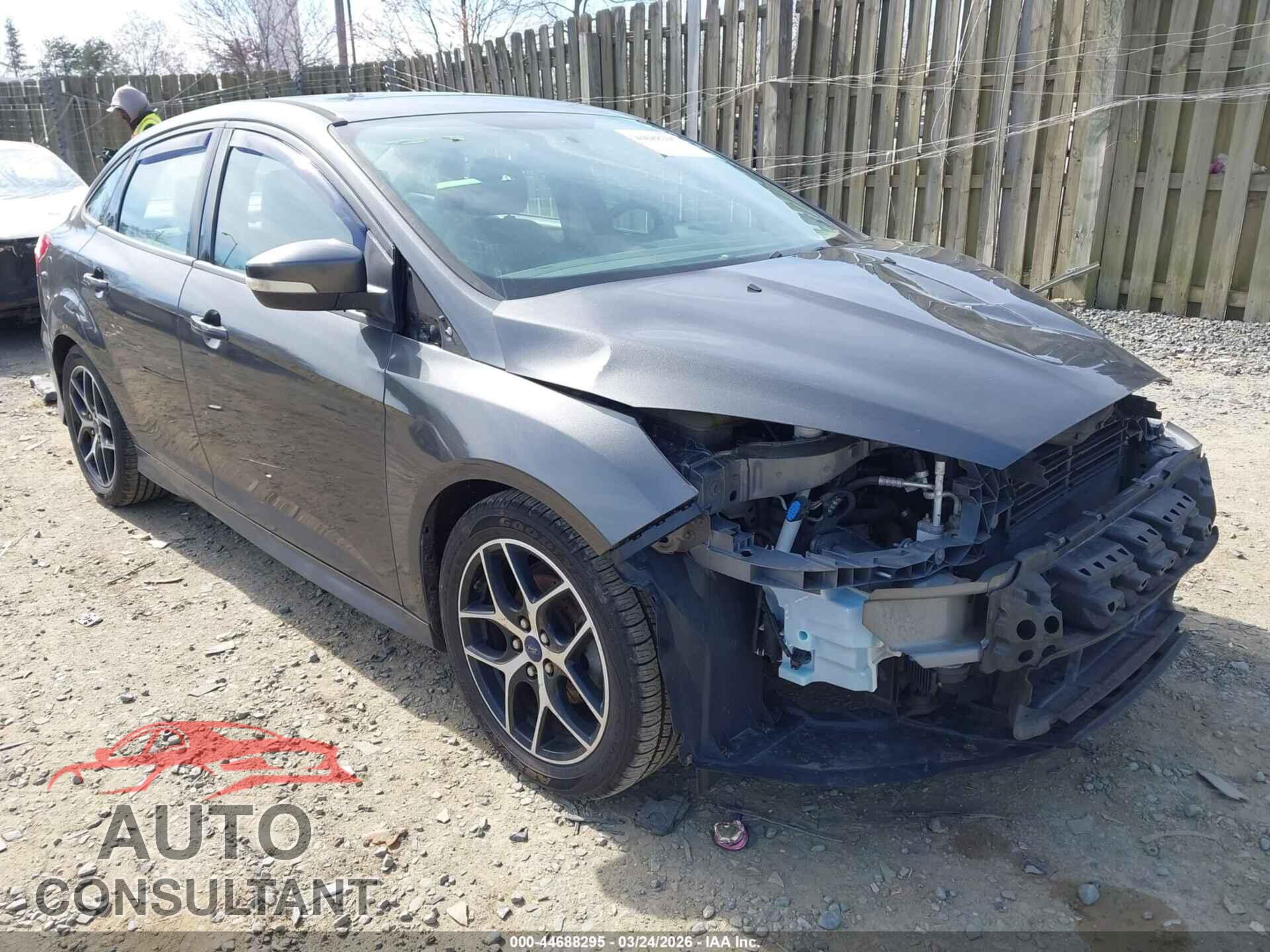 FORD FOCUS 2015 - 1FADP3F20FL366299