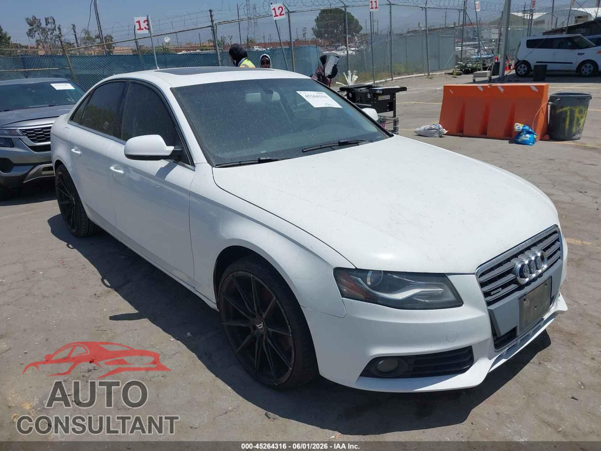 AUDI A4 2012 - WAUBFAFL7CN005232