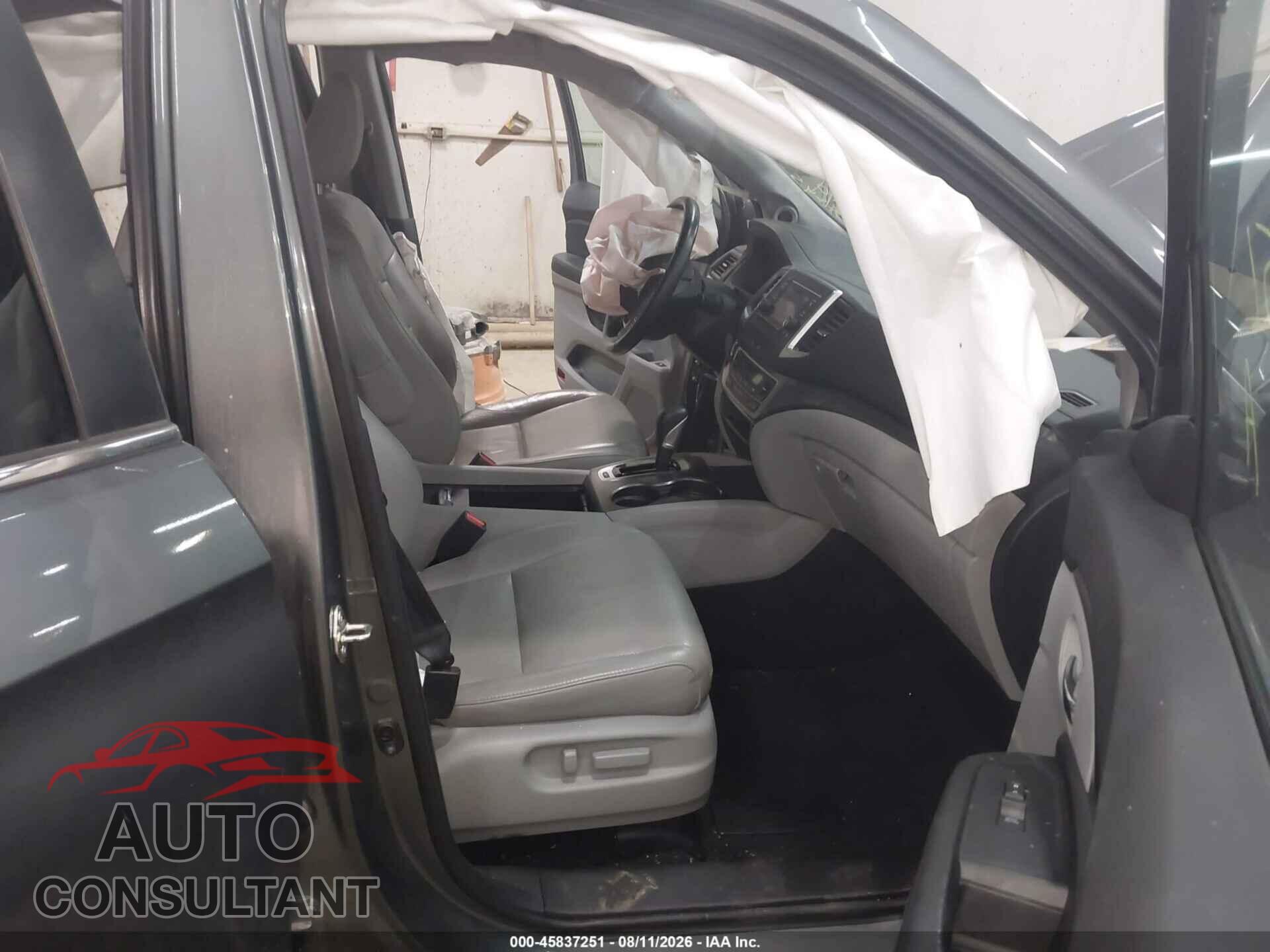 HONDA RIDGELINE 2017 - 5FPYK3F58HB019563