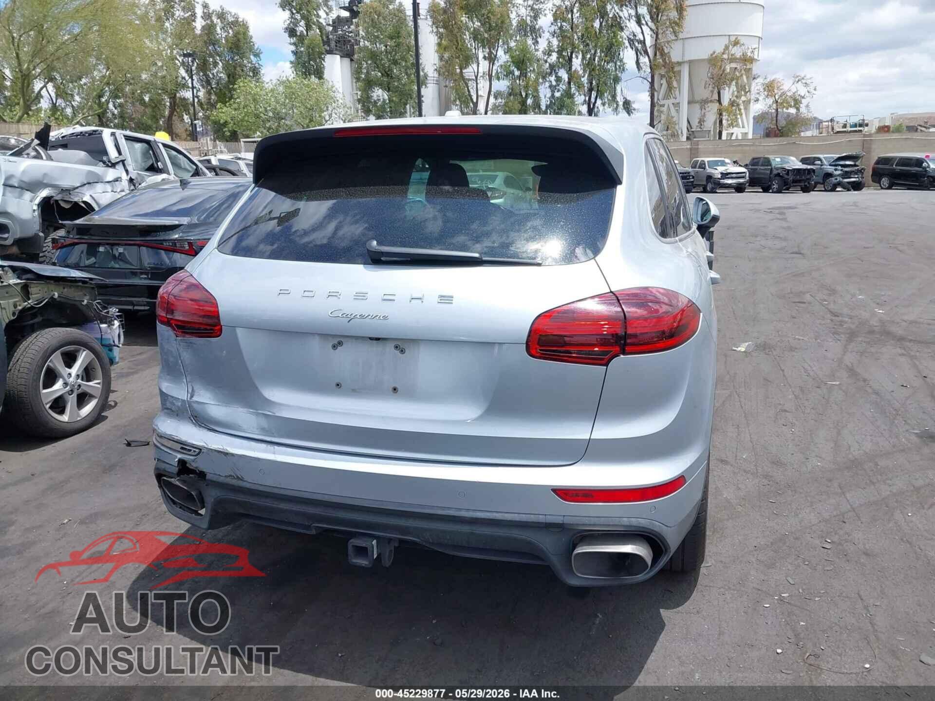 PORSCHE CAYENNE 2016 - WP1AF2A20GLA40309