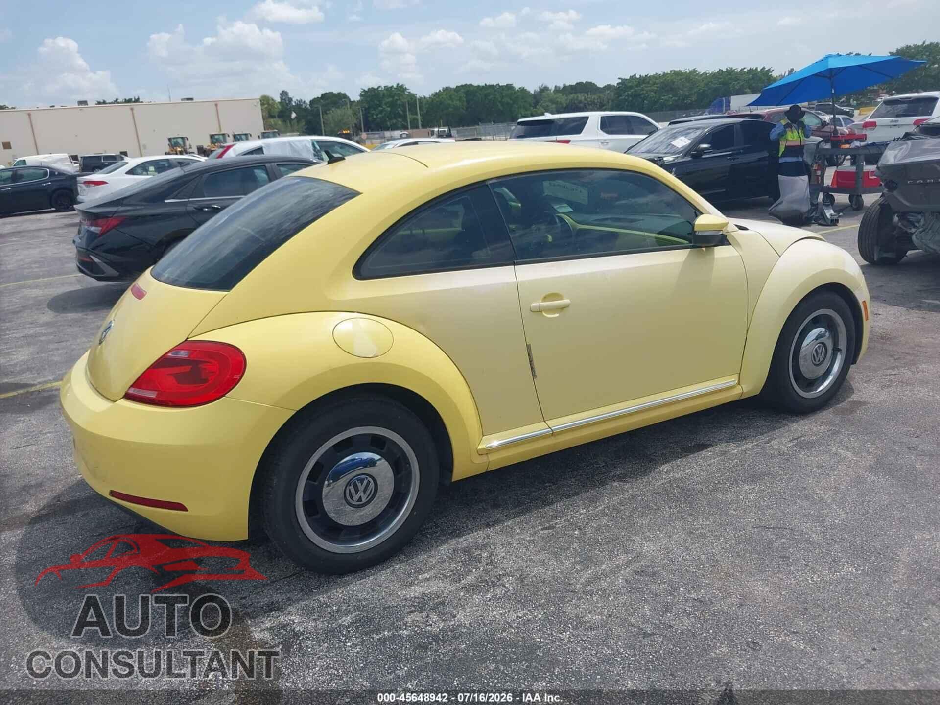 VOLKSWAGEN BEETLE 2012 - 3VWJX7ATXCM605787