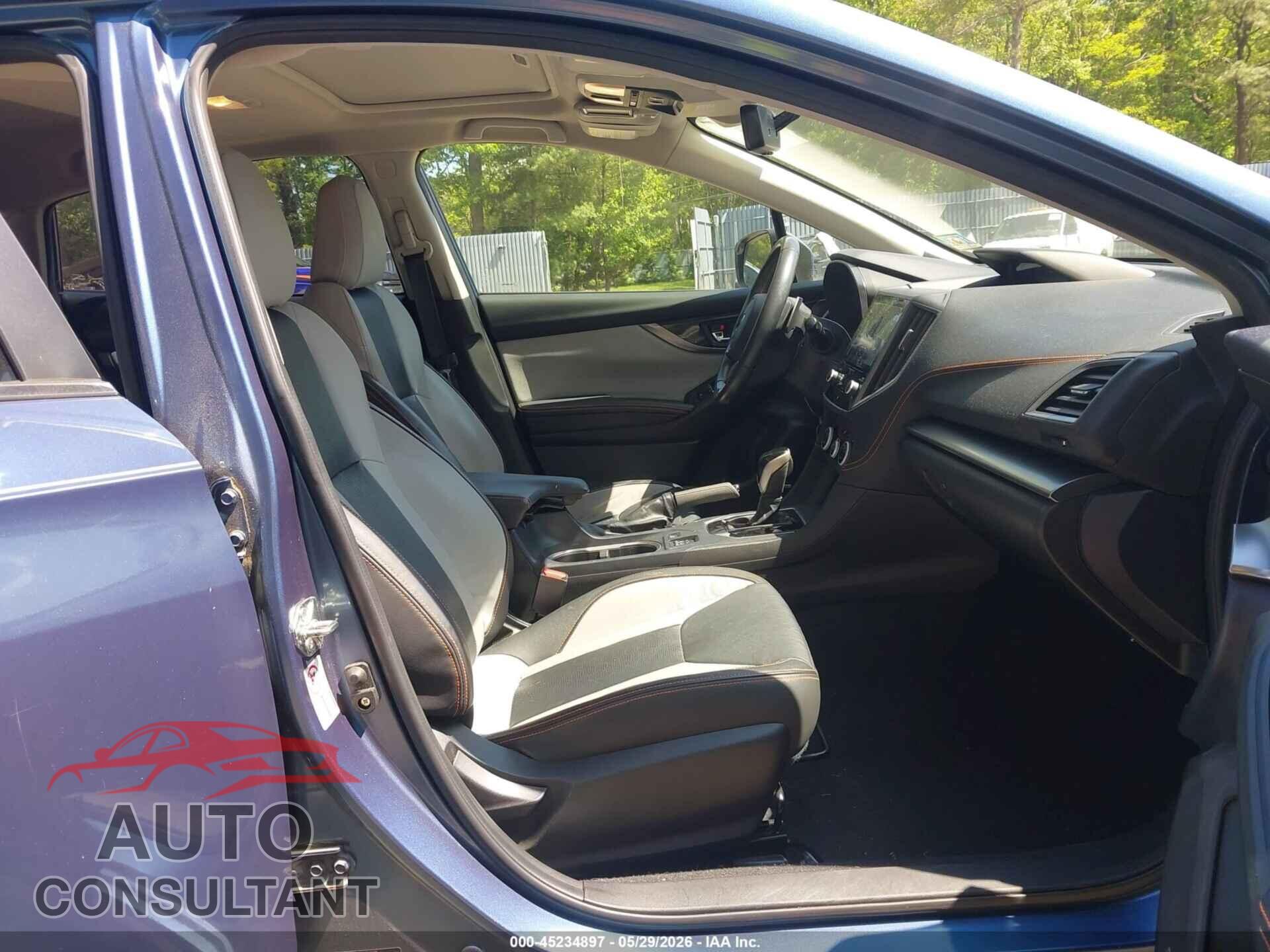 SUBARU CROSSTREK 2018 - JF2GTAMC8JH257458