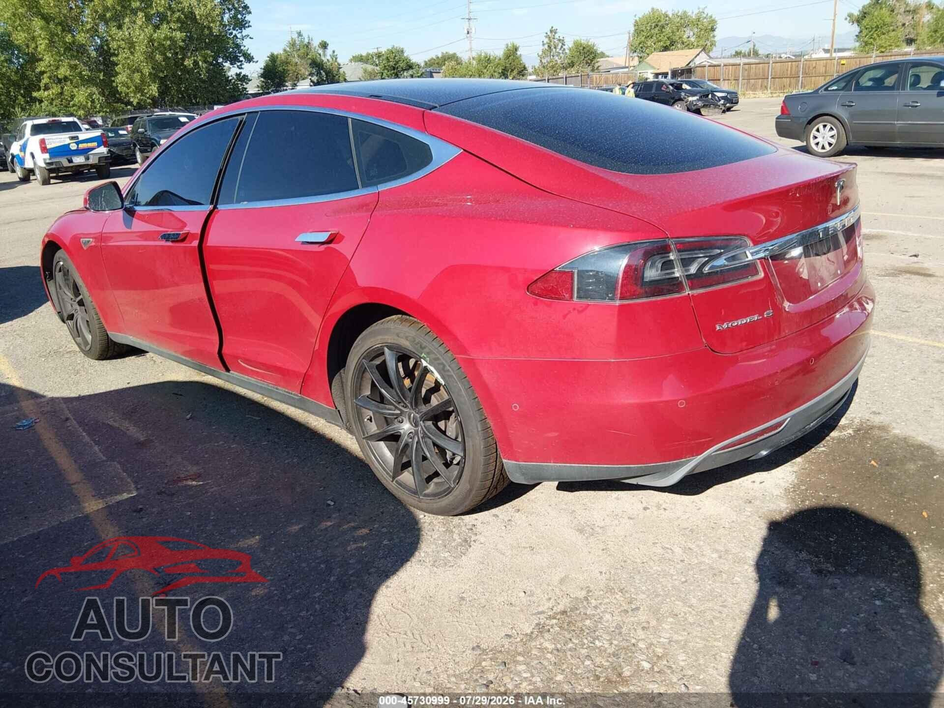 TESLA MODEL S 2015 - 5YJSA1S27FF095838