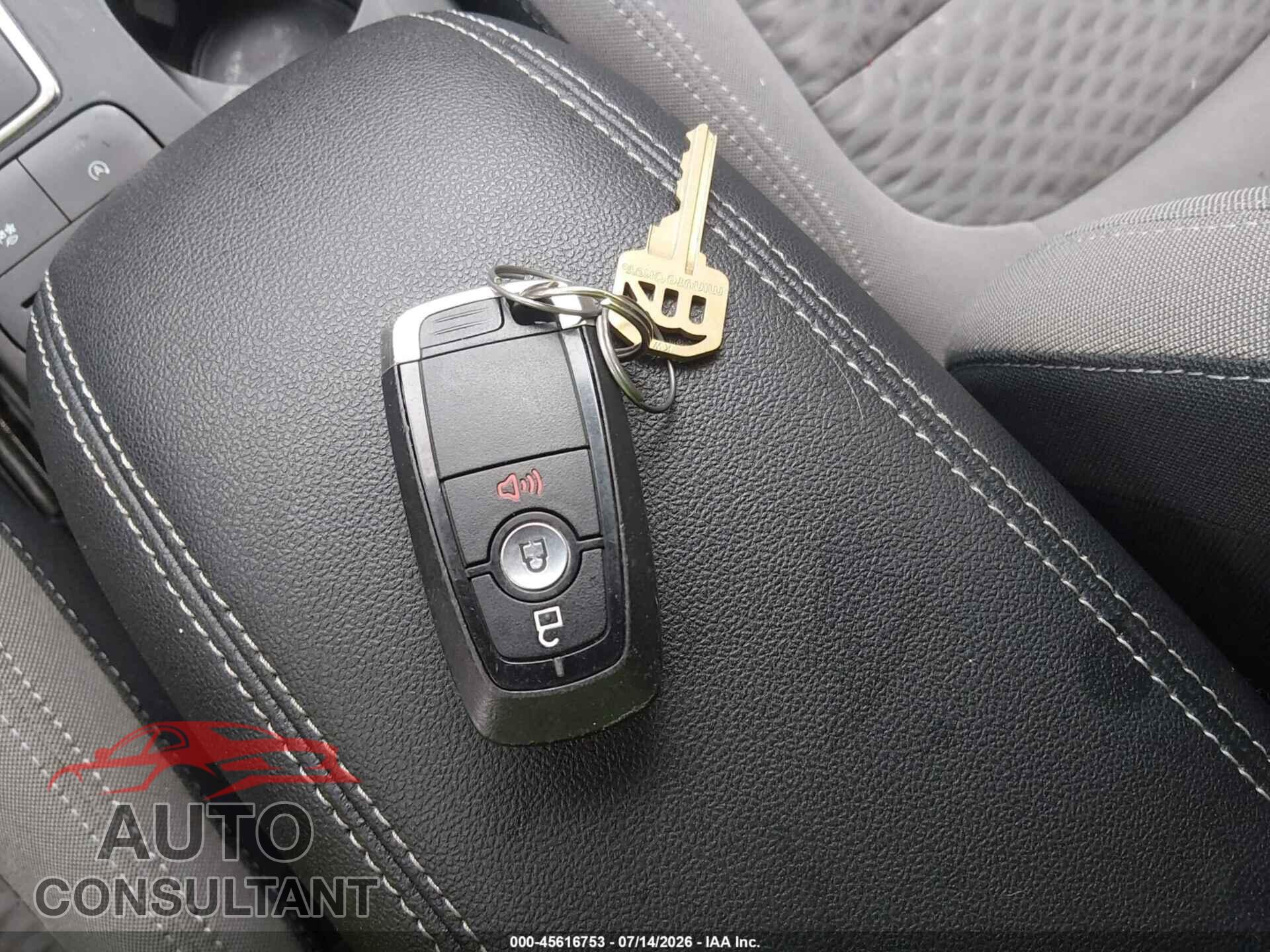 FORD ESCAPE 2020 - 1FMCU0G67LUA38796