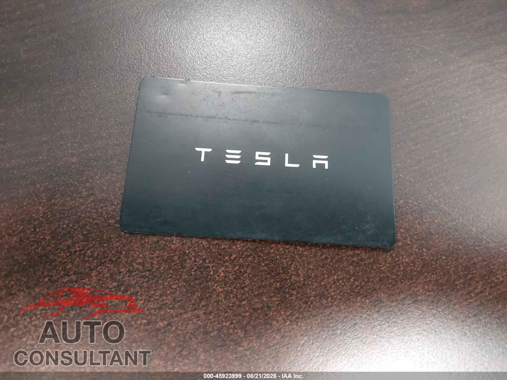 TESLA MODEL 3 2018 - 5YJ3E1EA8JF035345