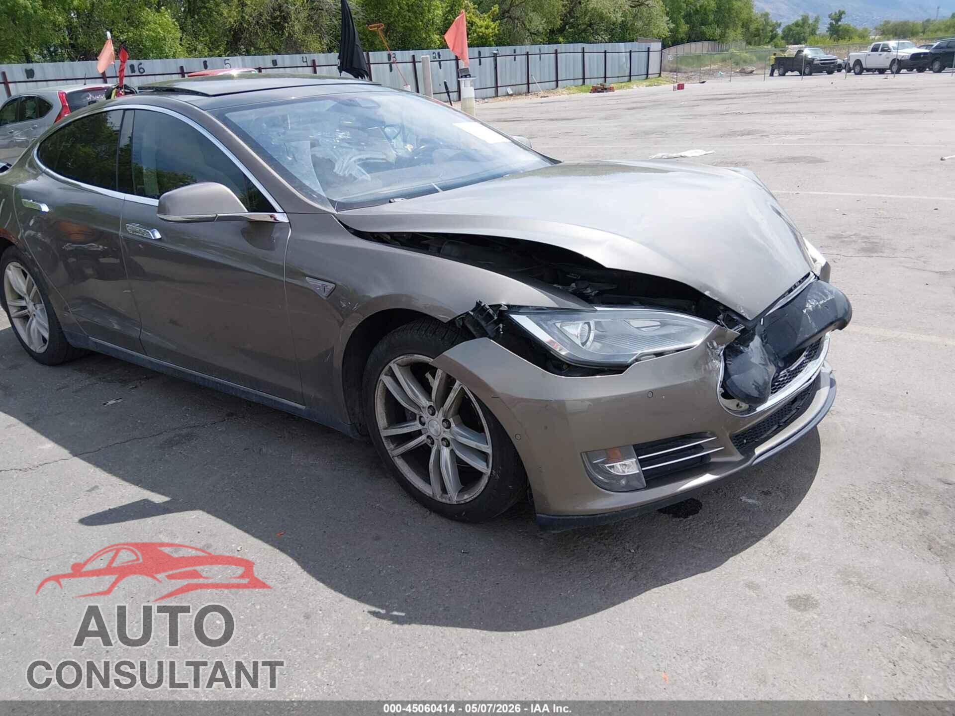 TESLA MODEL S 2015 - 5YJSA1H20FF096434