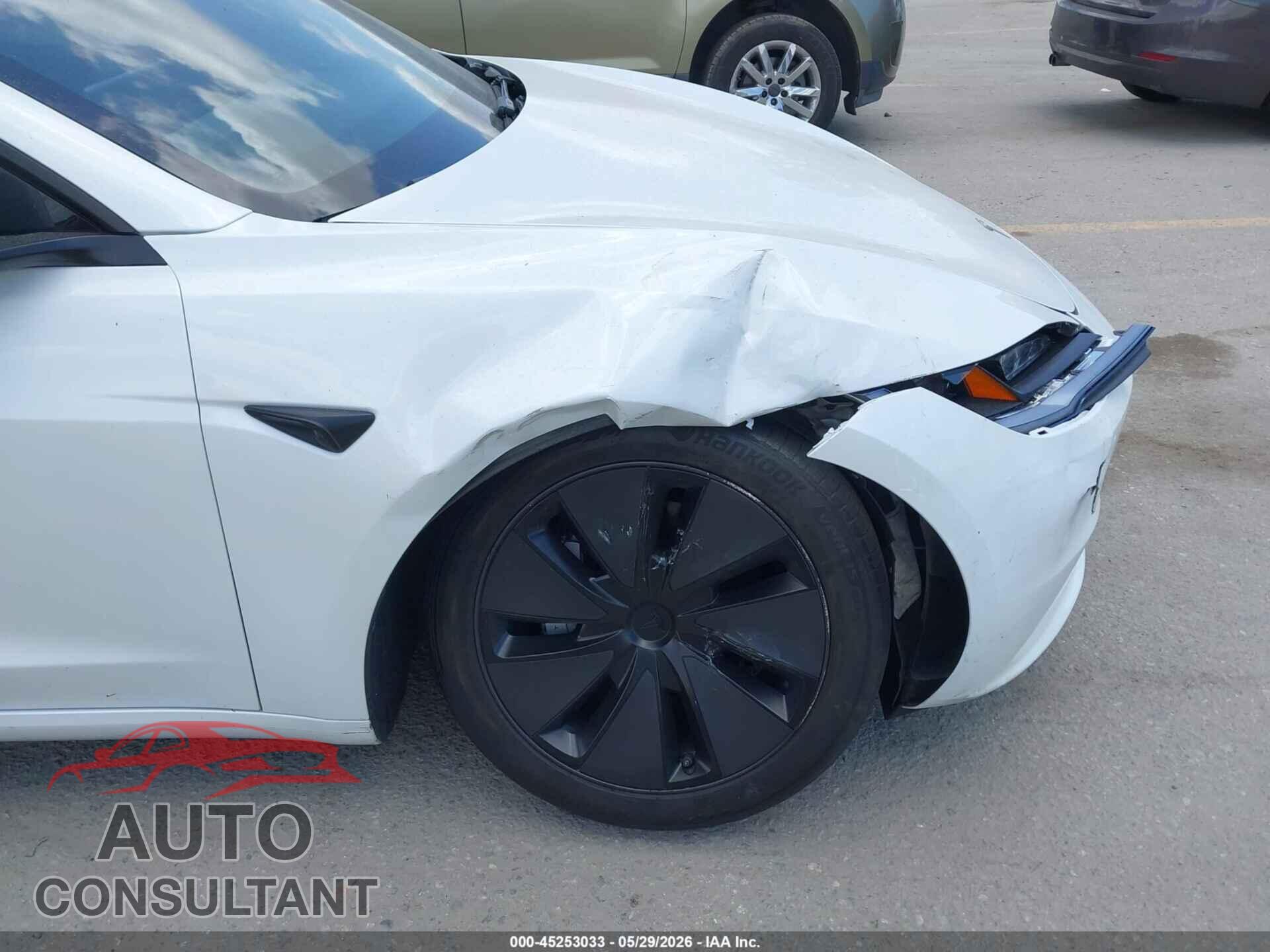 TESLA MODEL 3 2024 - 5YJ3E1EB4RF739806