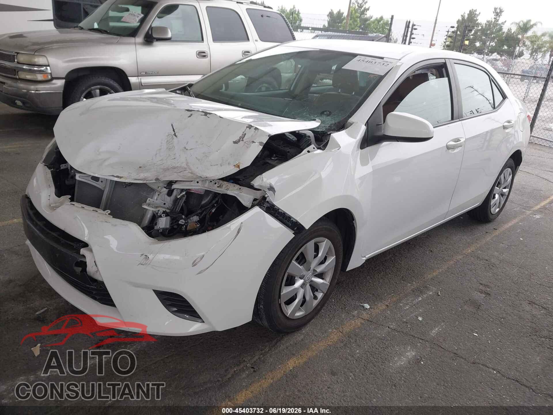 TOYOTA COROLLA 2015 - 5YFBURHE1FP322792