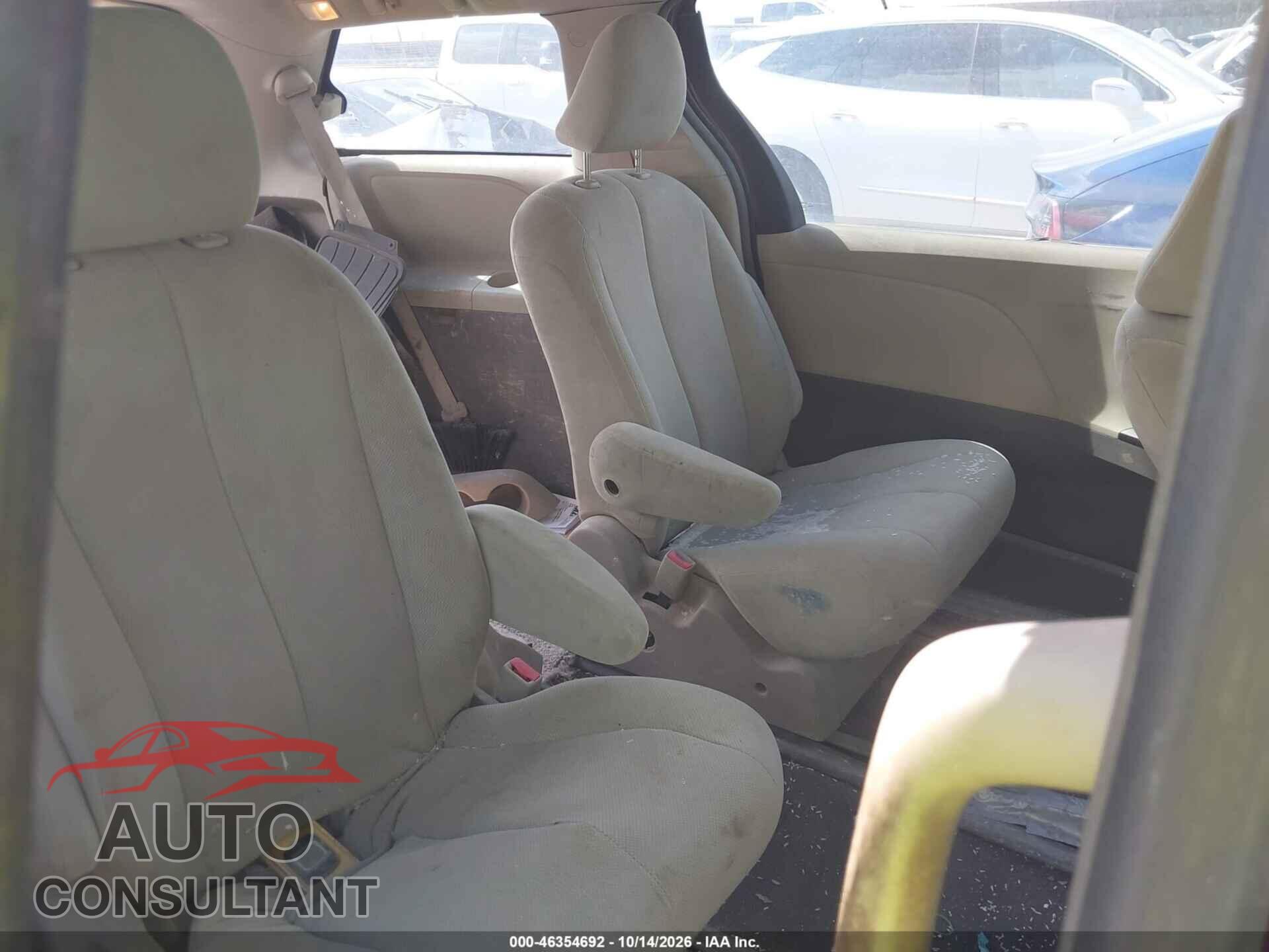 TOYOTA SIENNA 2011 - 5TDZK3DC0BS029764