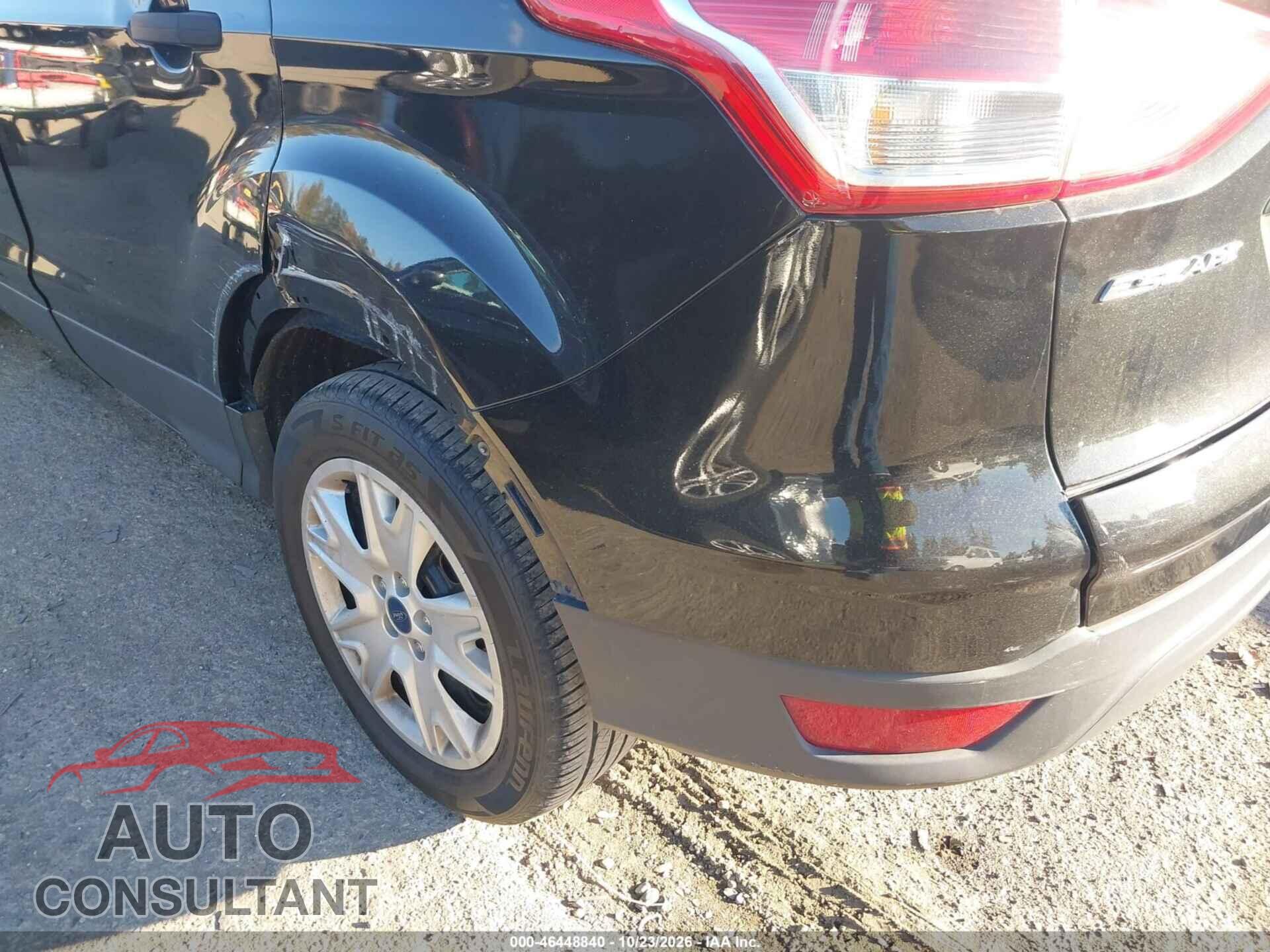 FORD ESCAPE 2015 - 1FMCU0F74FUA09478