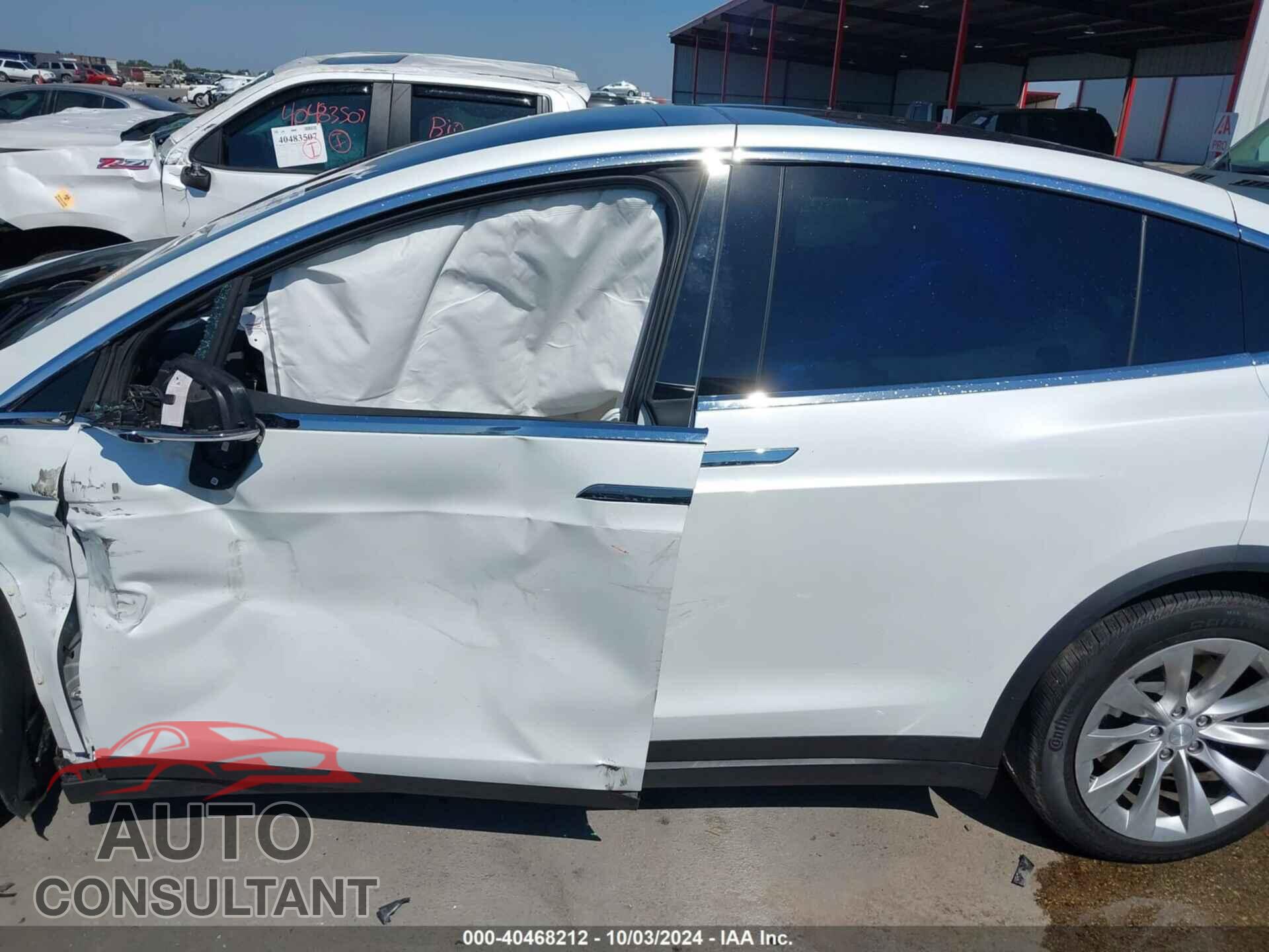 TESLA MODEL X 2018 - 5YJXCBE21JF139990