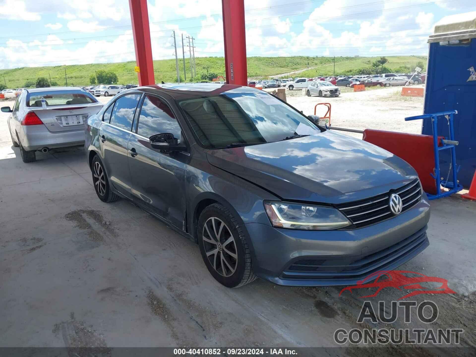 VOLKSWAGEN JETTA 2017 - 3VWDB7AJ4HM238659