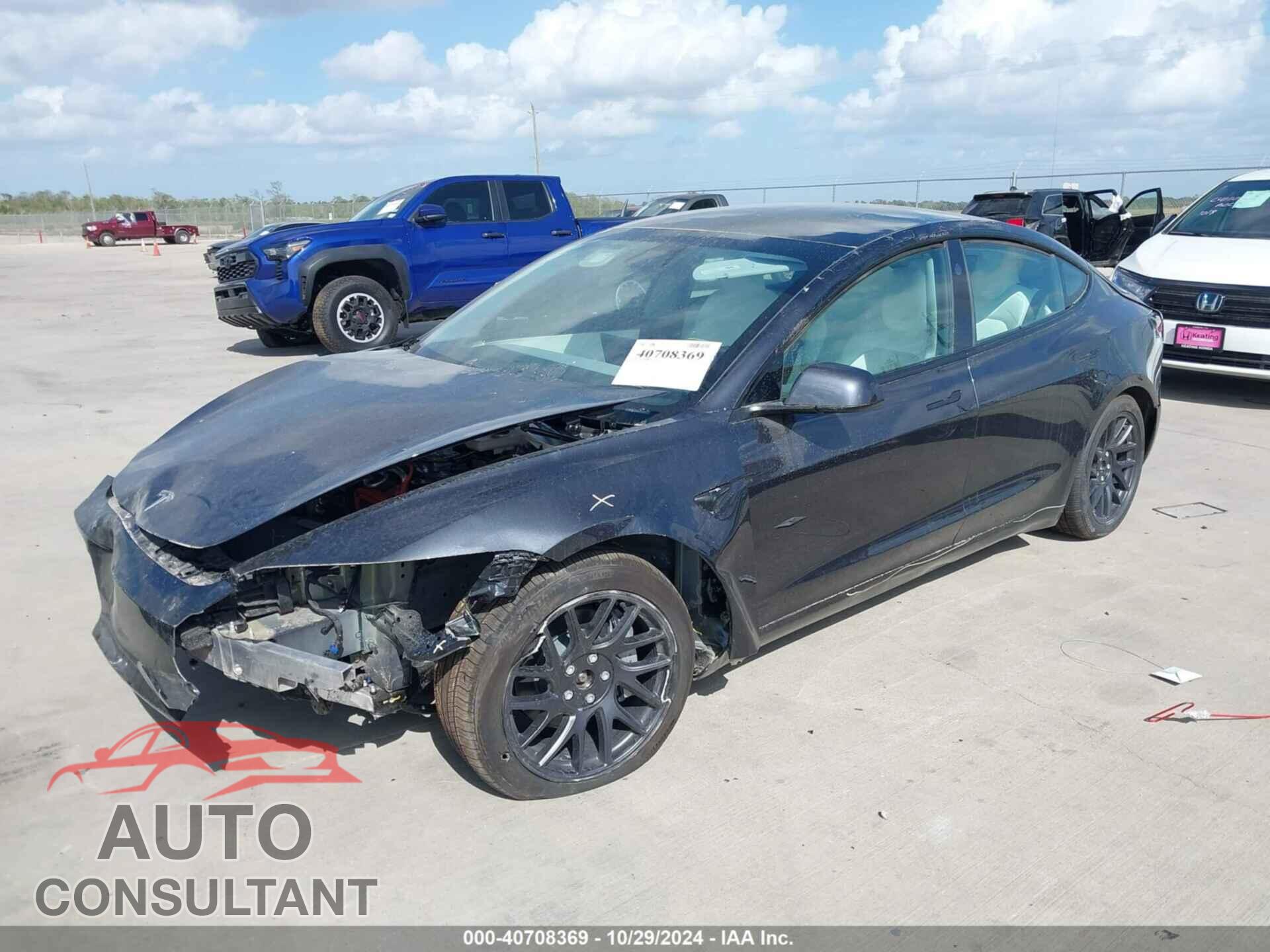 TESLA MODEL 3 2024 - 5YJ3E1EB2RF812686