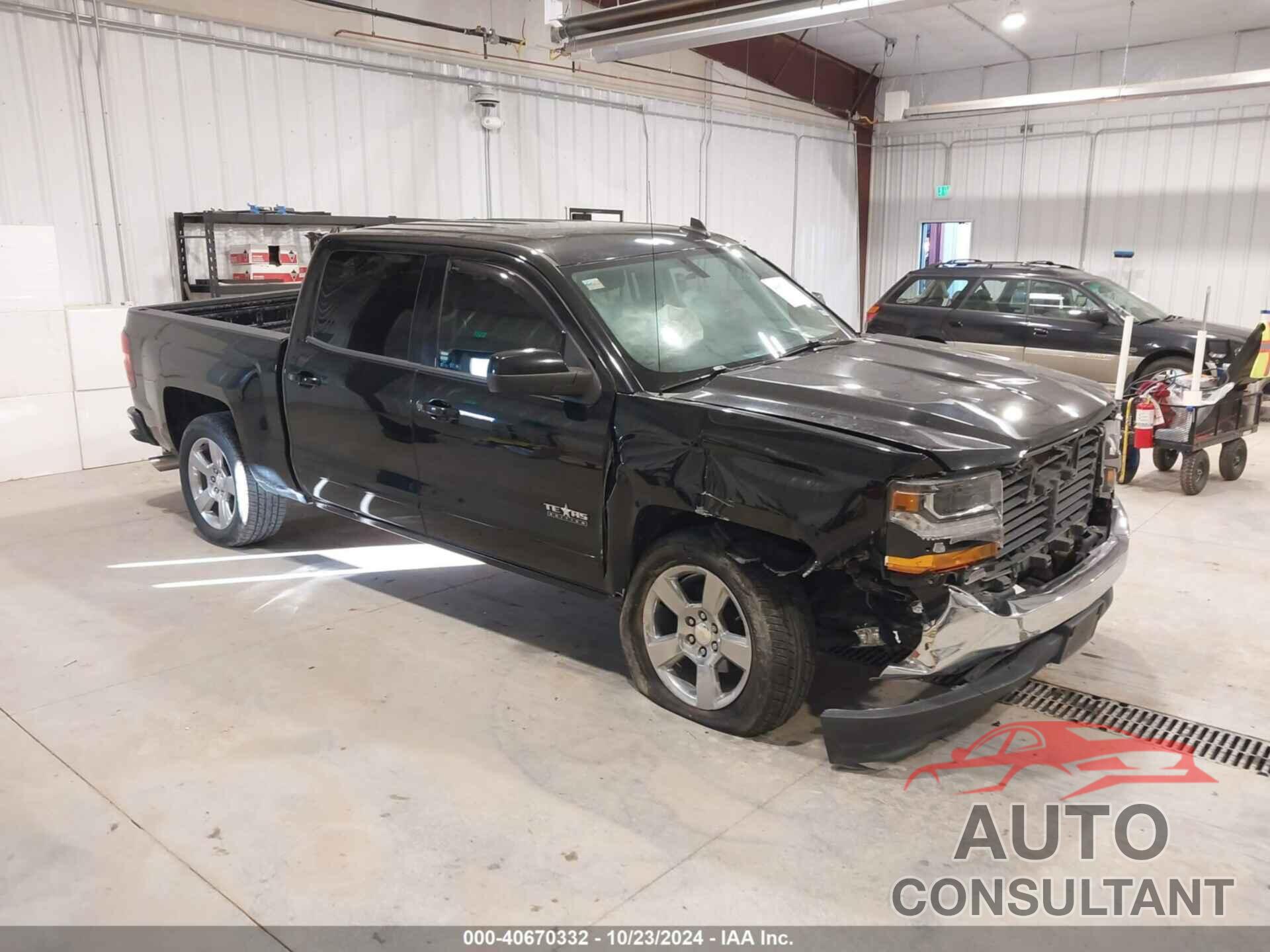 CHEVROLET SILVERADO 1500 2018 - 3GCPCREC0JG492118