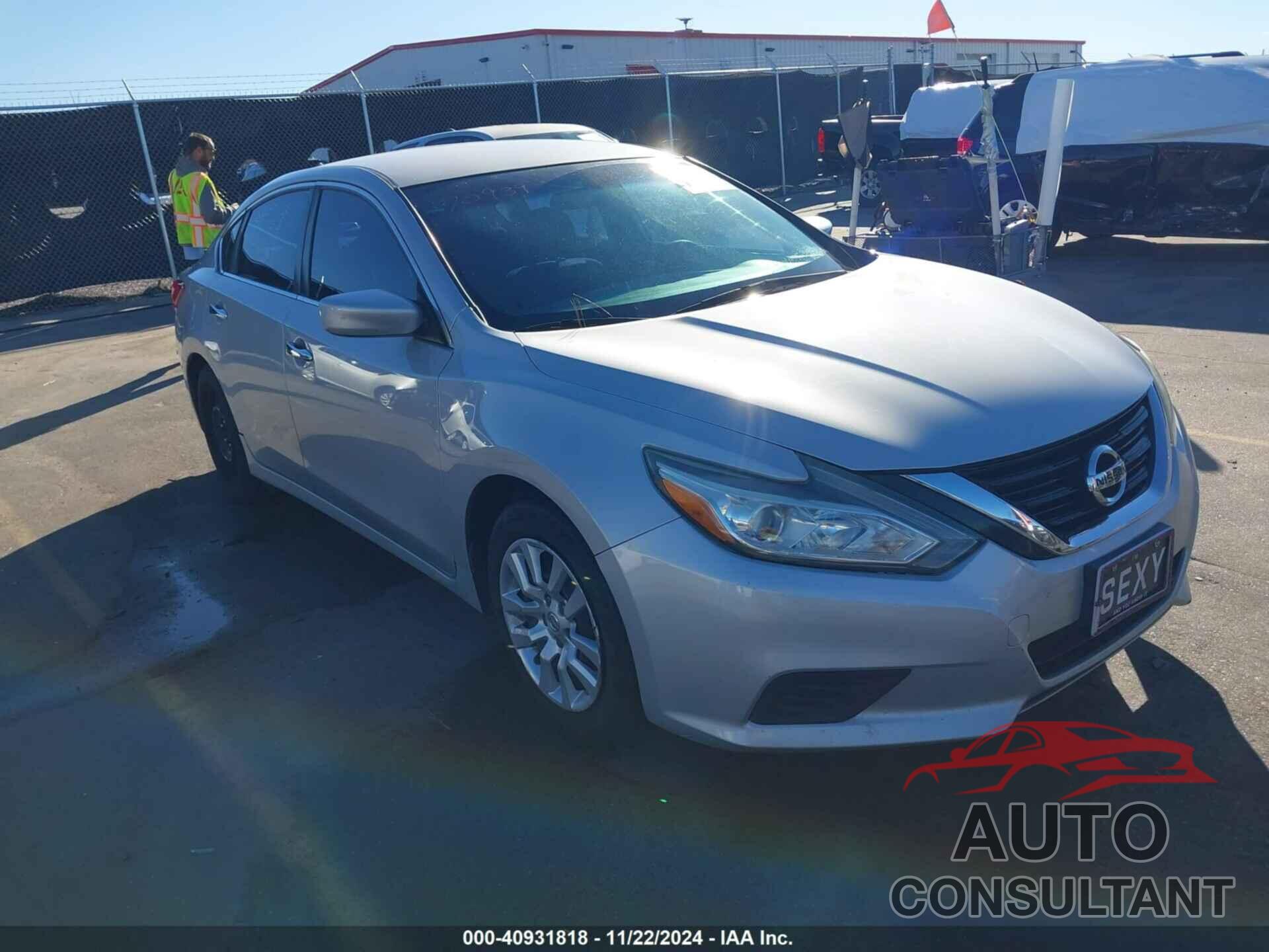 NISSAN ALTIMA 2017 - 1N4AL3AP8HN340798