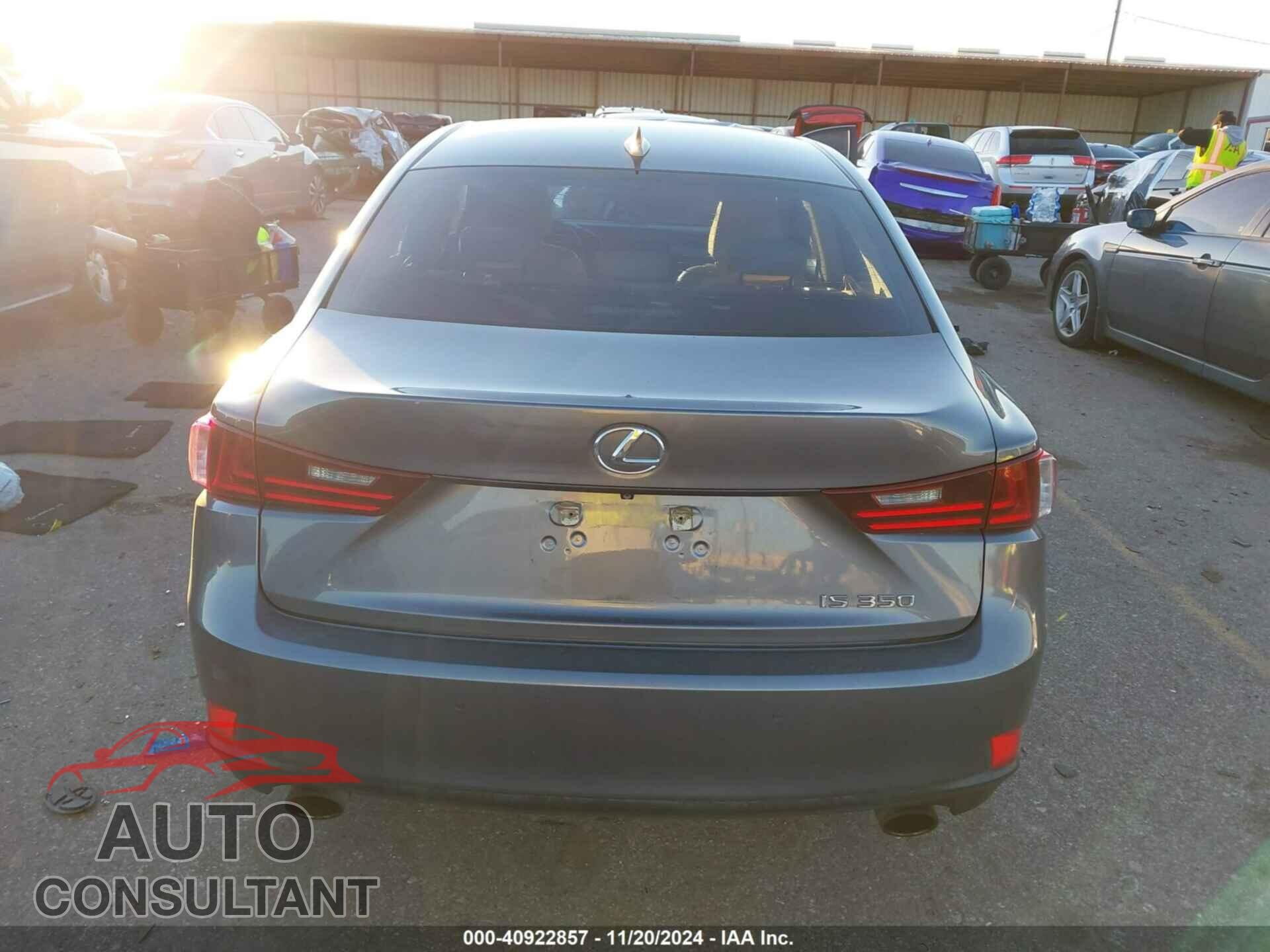 LEXUS IS 350 2014 - JTHBE1D29E5004357