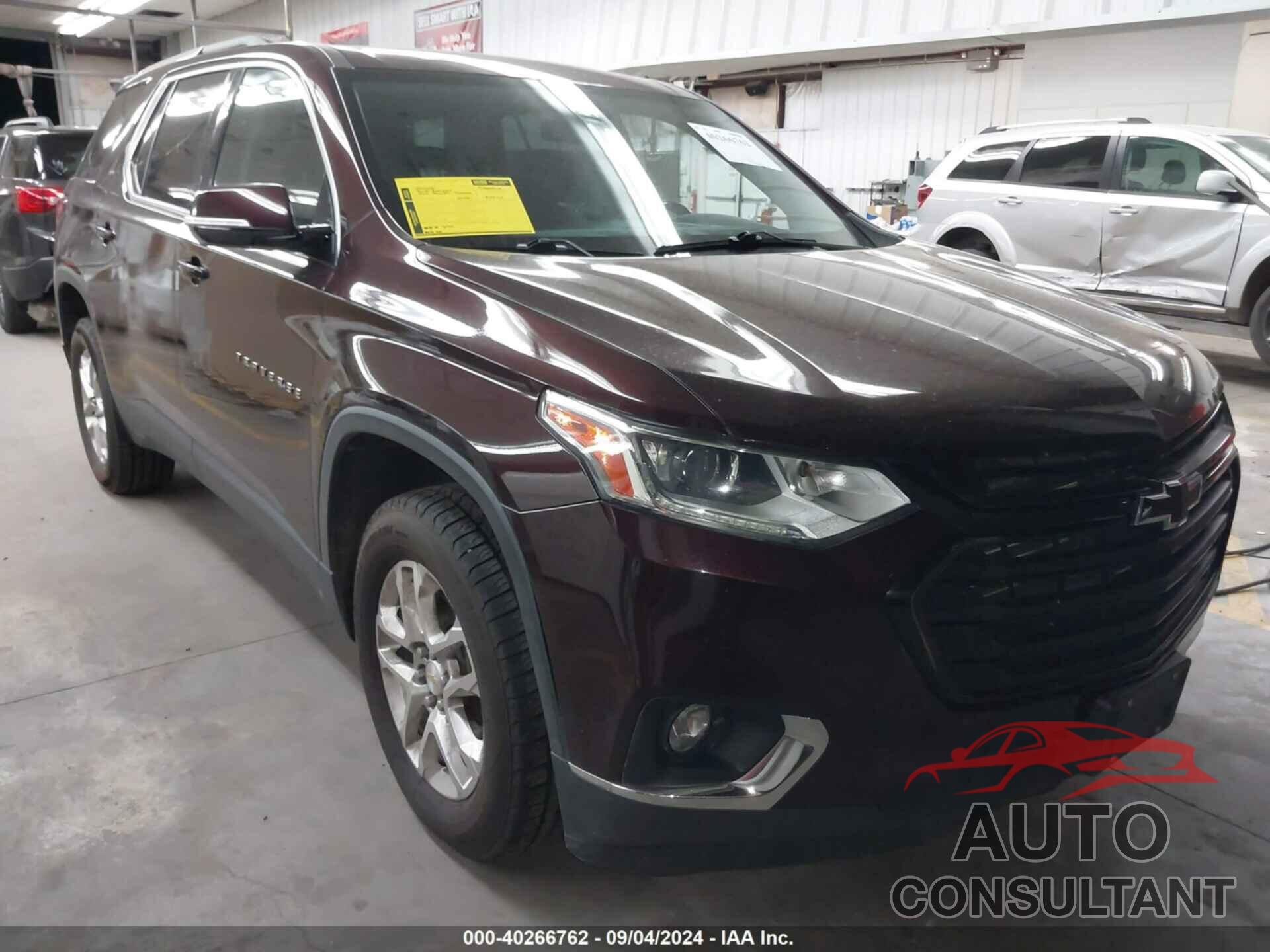 CHEVROLET TRAVERSE 2018 - 1GNERGKW8JJ207437