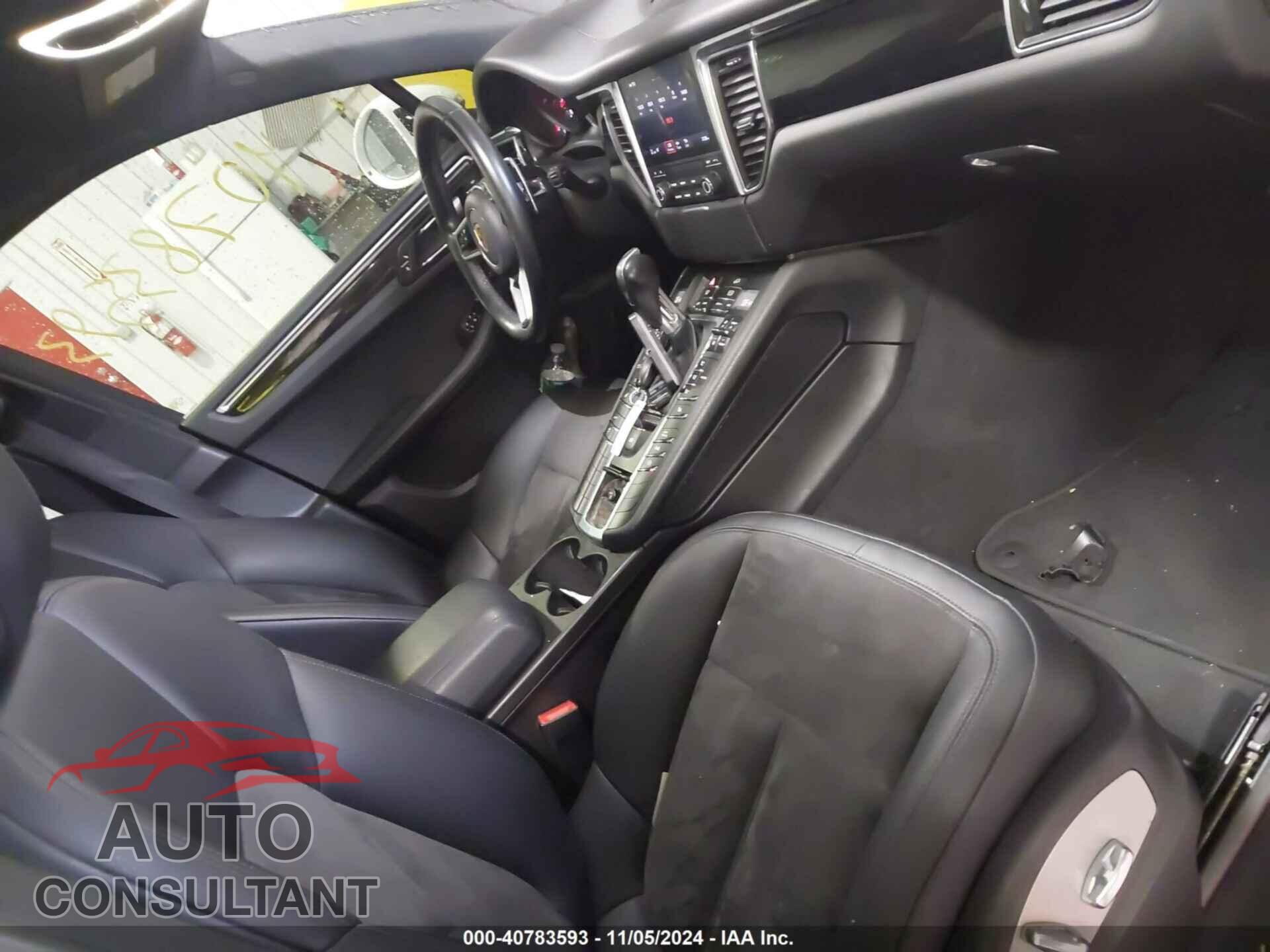 PORSCHE MACAN 2017 - WP1AA2A54HLB08279