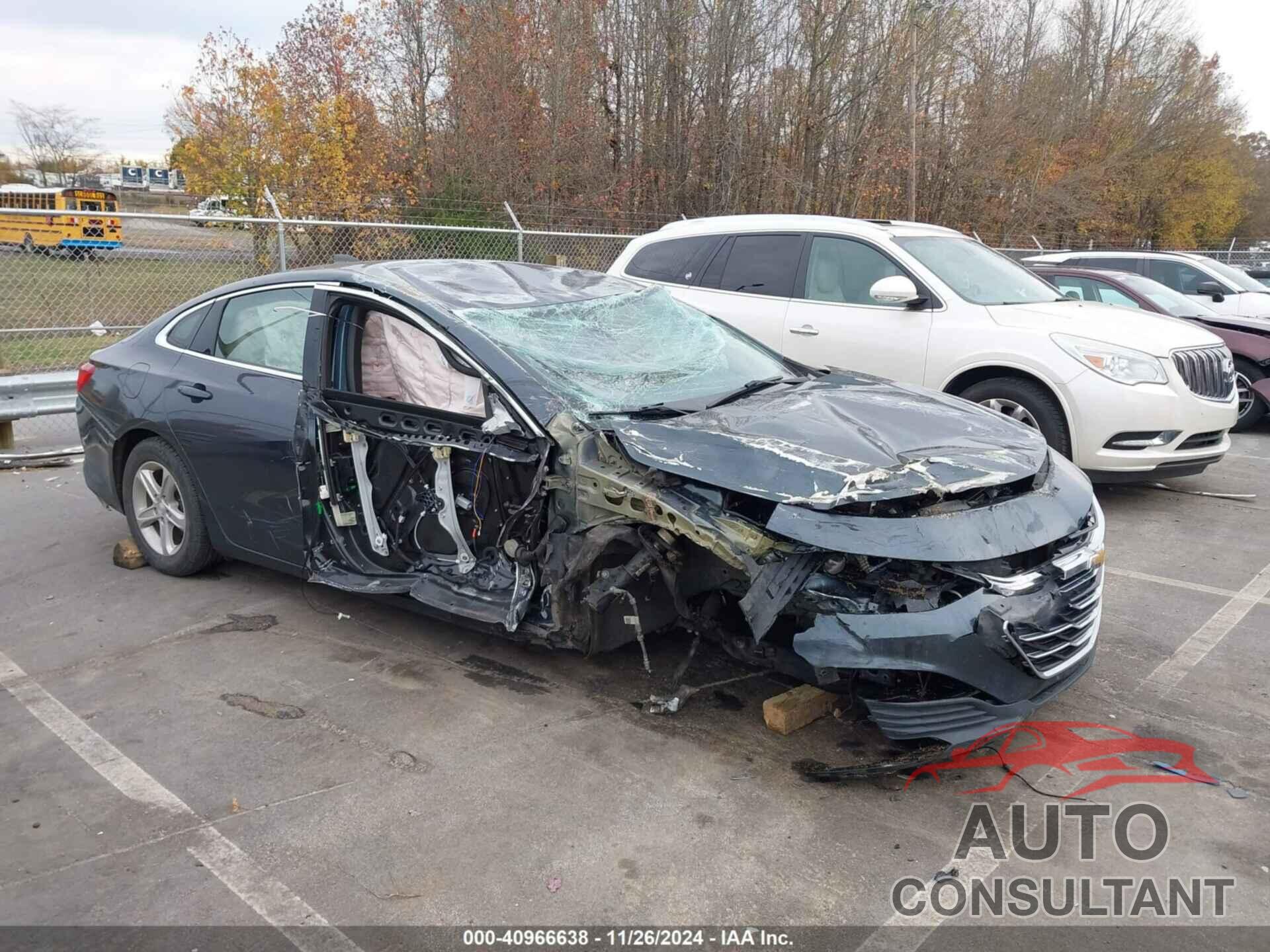 CHEVROLET MALIBU 2019 - 1G1ZC5ST9KF116826