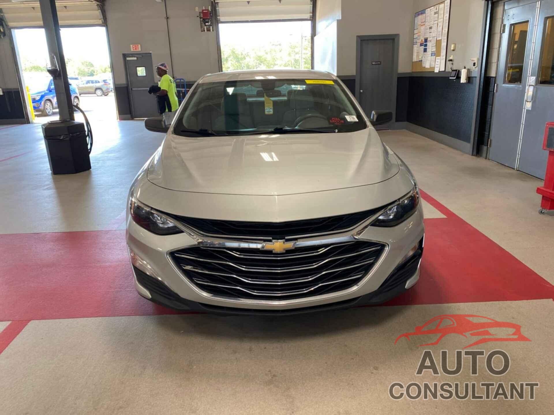 CHEVROLET MALIBU 2022 - 1G1ZC5ST7NF167178