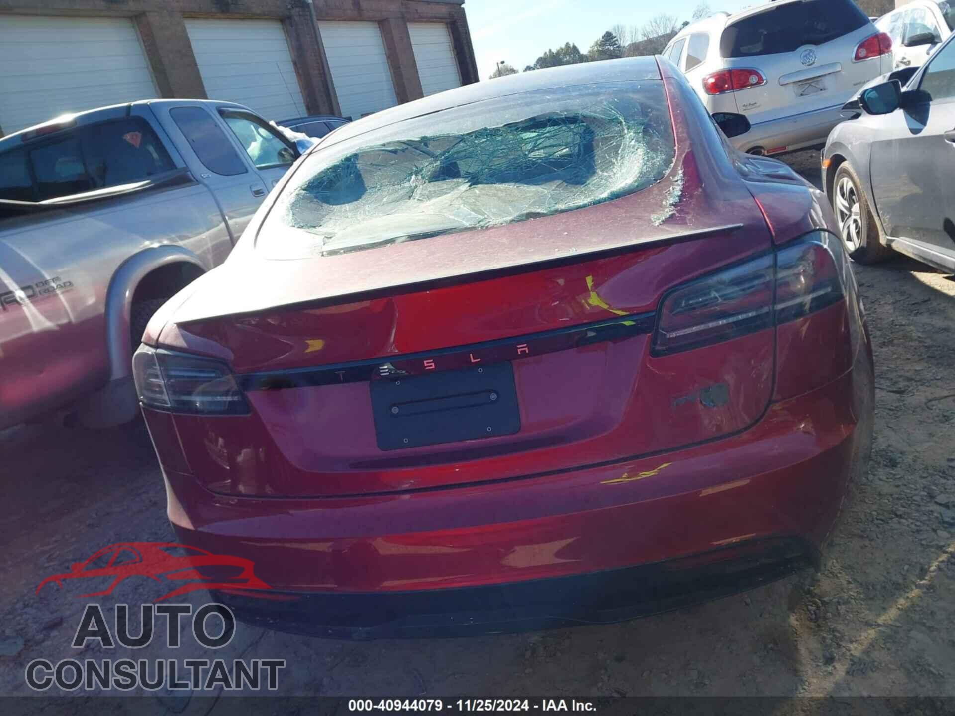 TESLA MODEL S 2023 - 5YJSA1E65PF523079
