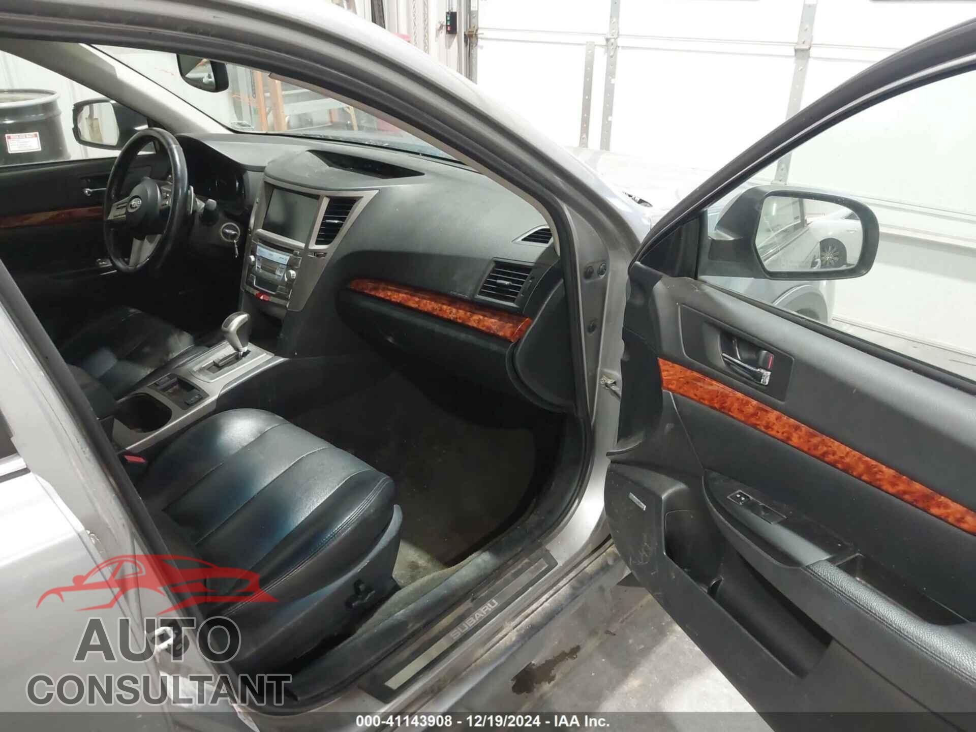 SUBARU OUTBACK 2011 - 4S4BRBLC6B3428040
