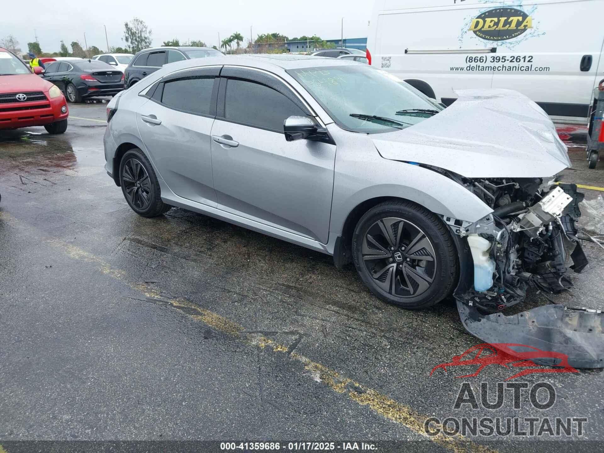 HONDA CIVIC 2018 - SHHFK7H79JU223489
