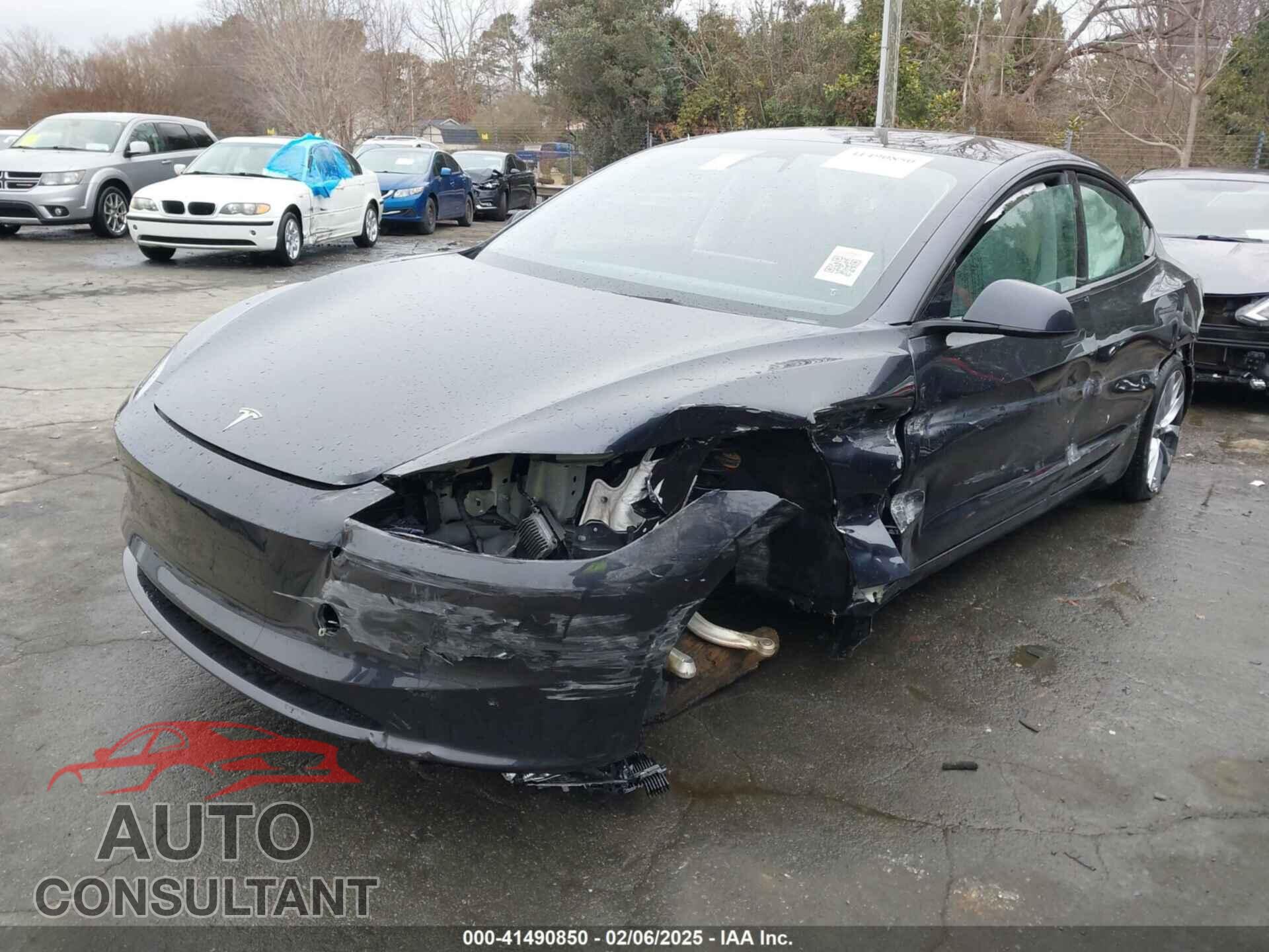 TESLA MODEL 3 2024 - 5YJ3E1EAXRF853199