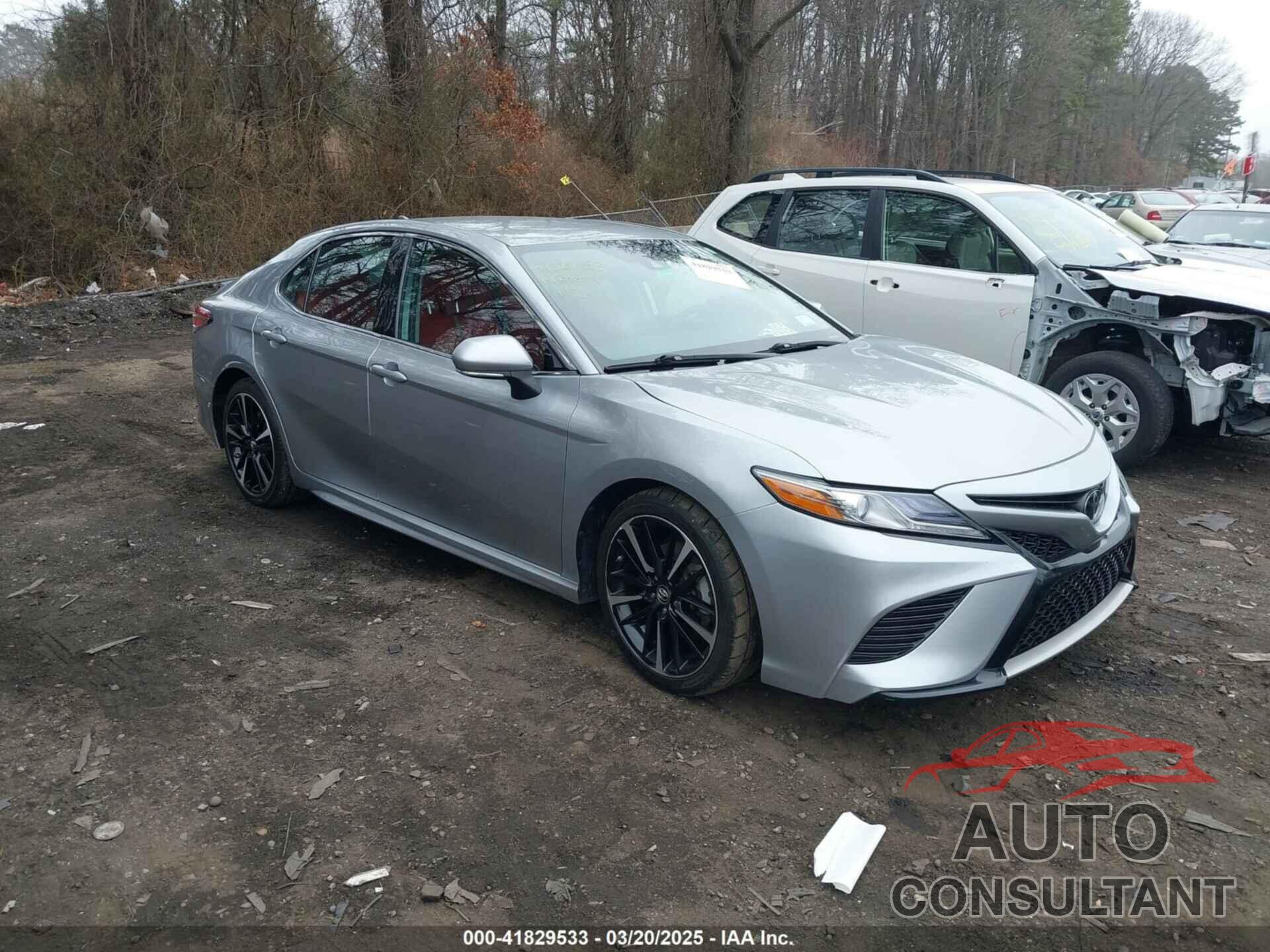 TOYOTA CAMRY 2019 - 4T1B61HK3KU742158