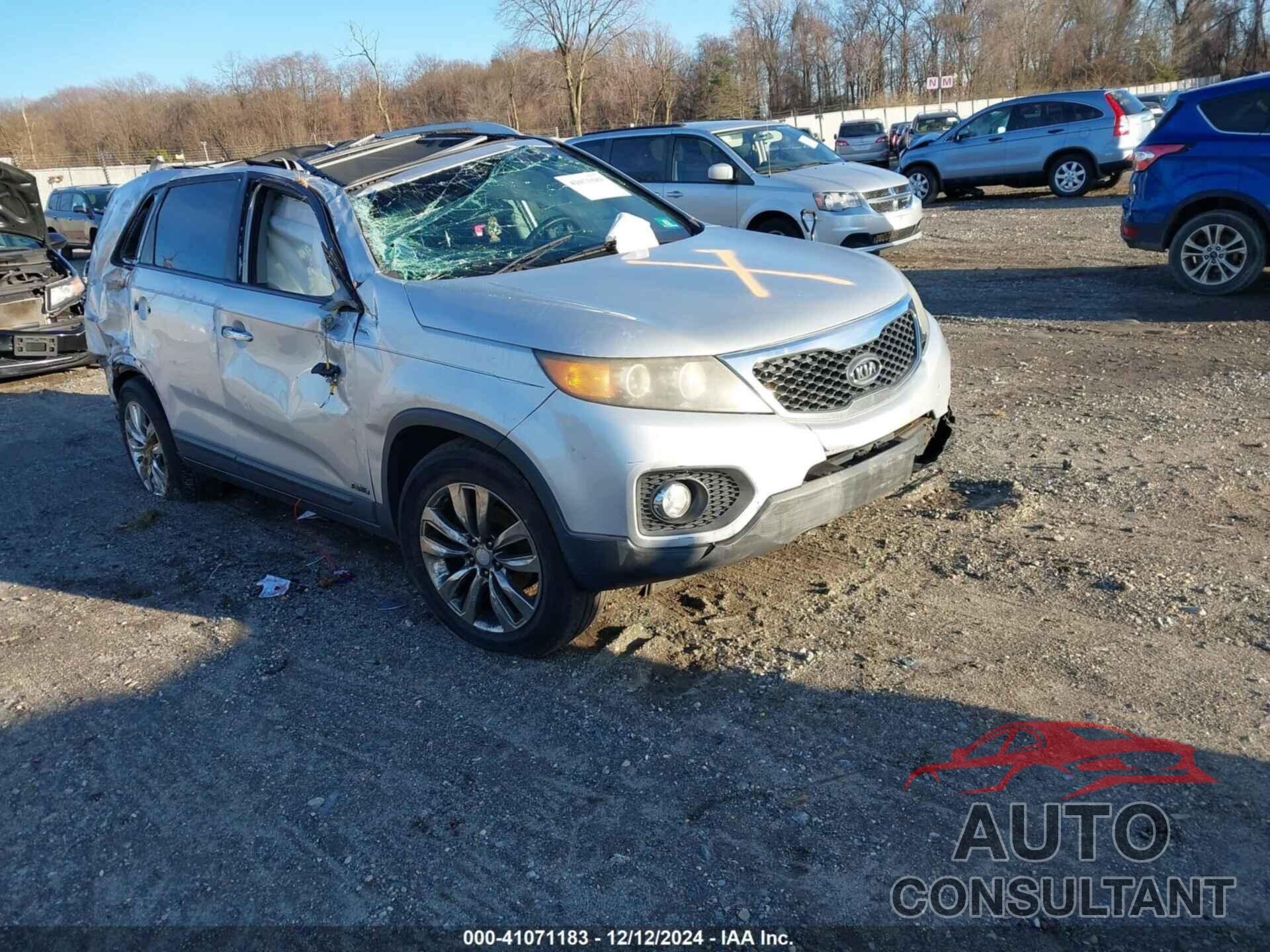 KIA SORENTO 2011 - 5XYKUDA21BG039164
