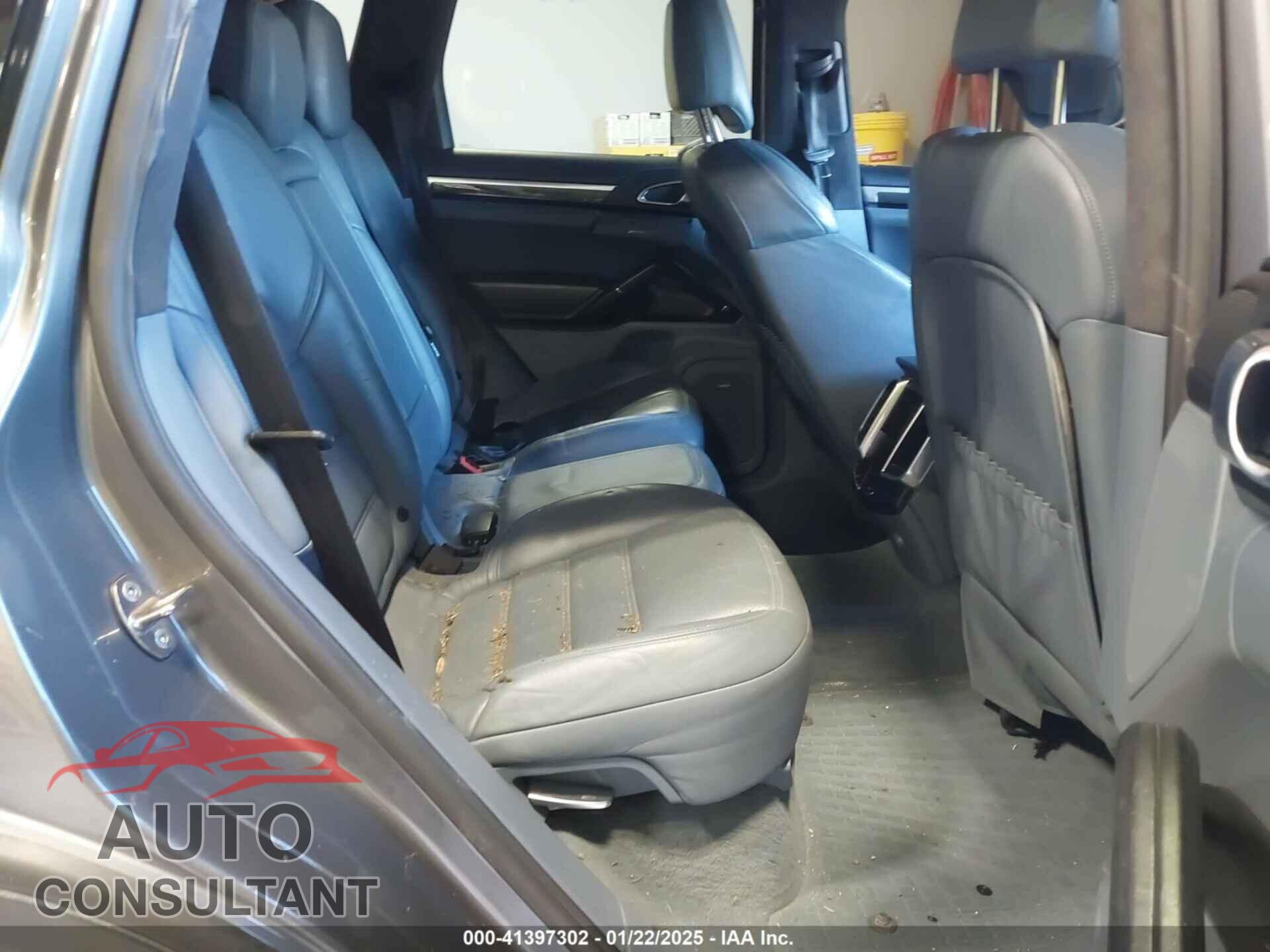 PORSCHE CAYENNE 2011 - WP1AC2A24BLA84234