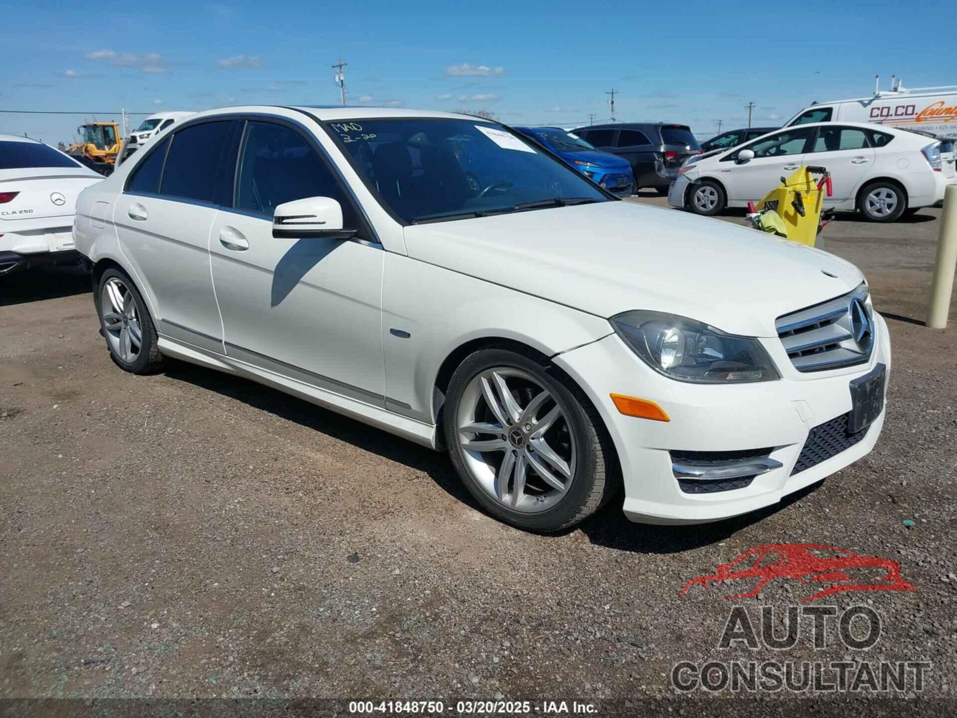 MERCEDES-BENZ C 250 2012 - WDDGF4HB8CR196804