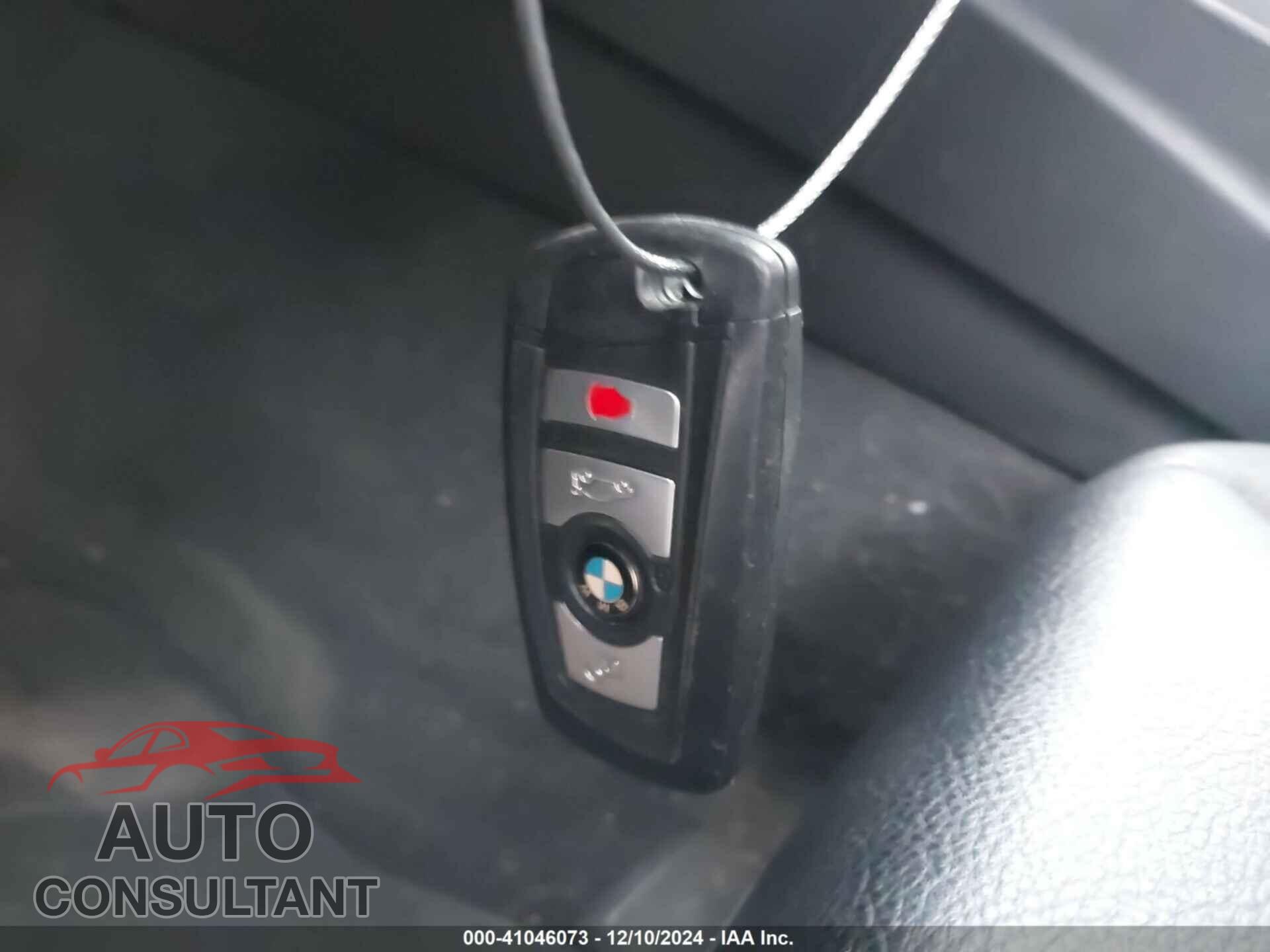 BMW 320I 2016 - WBA8E5G53GNU20378