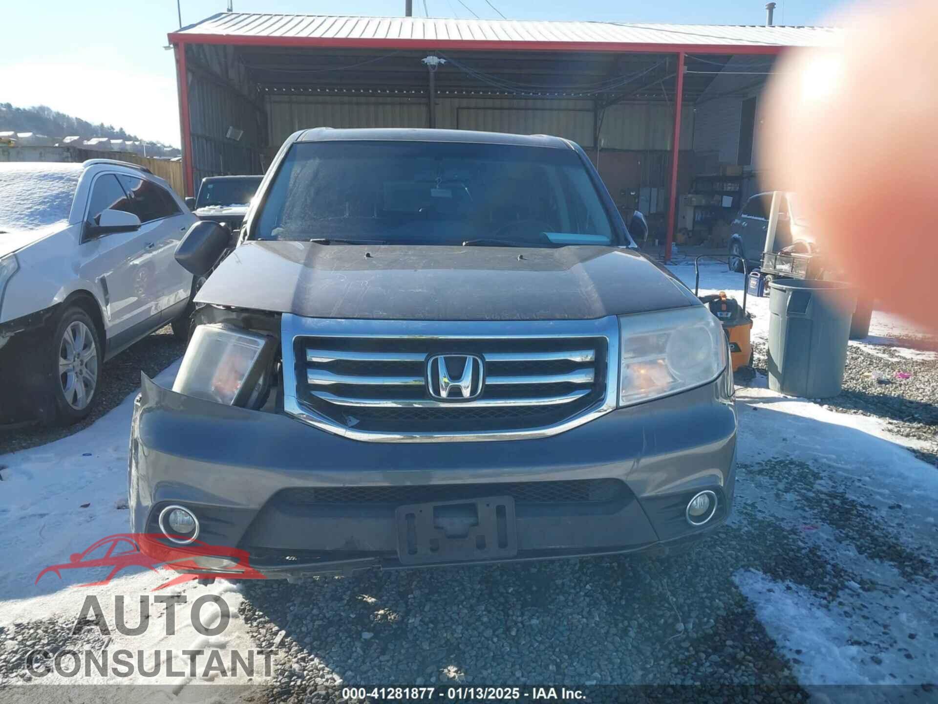 HONDA PILOT 2014 - 5FNYF4H52EB010661