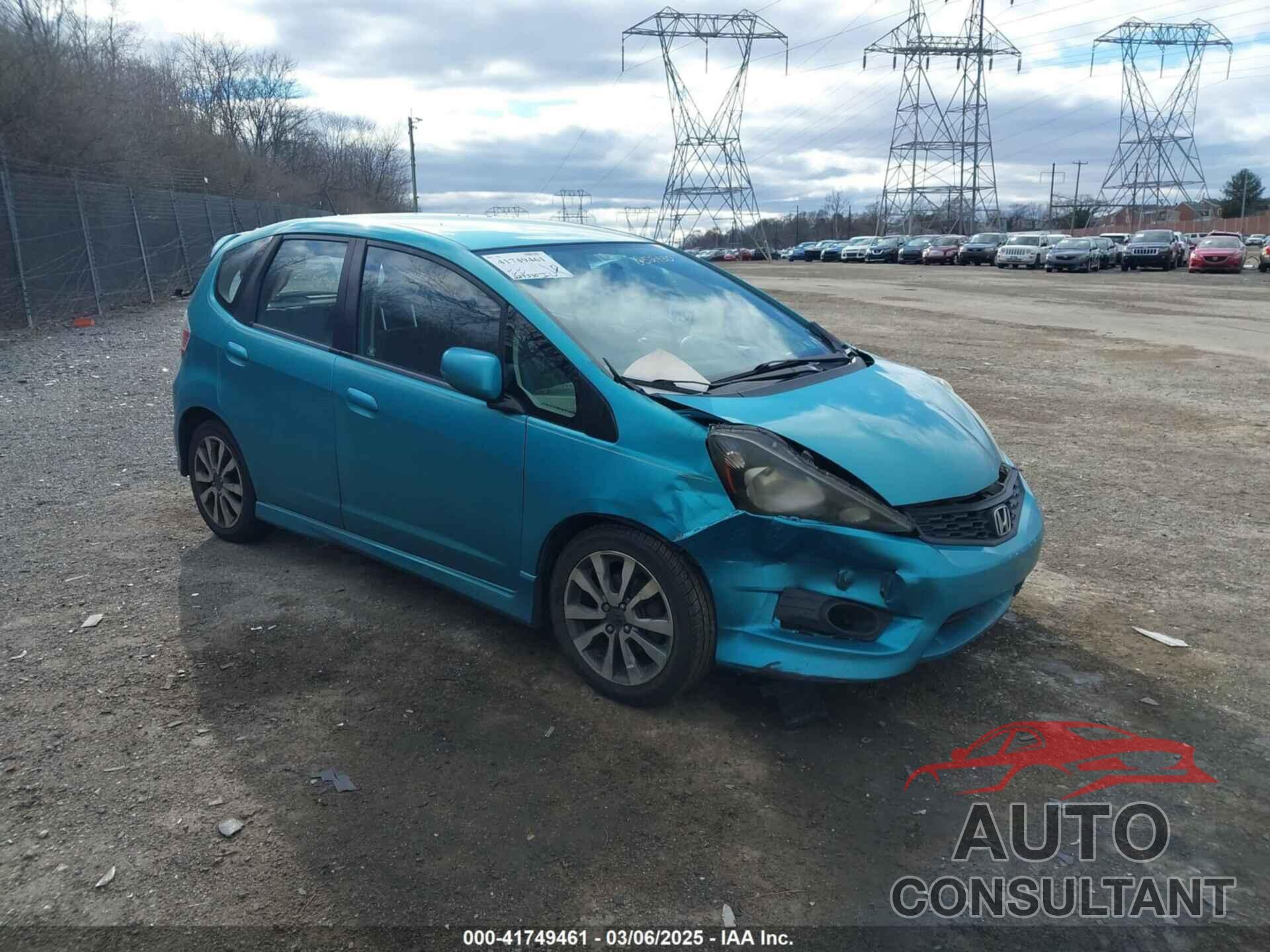 HONDA FIT 2013 - JHMGE8H56DC052430